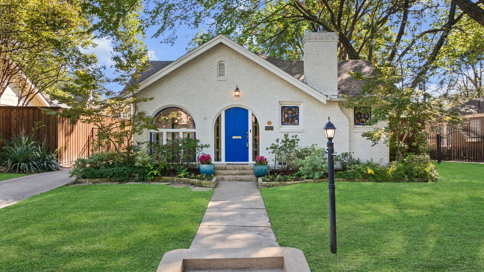 5242 Merrimac Avenue