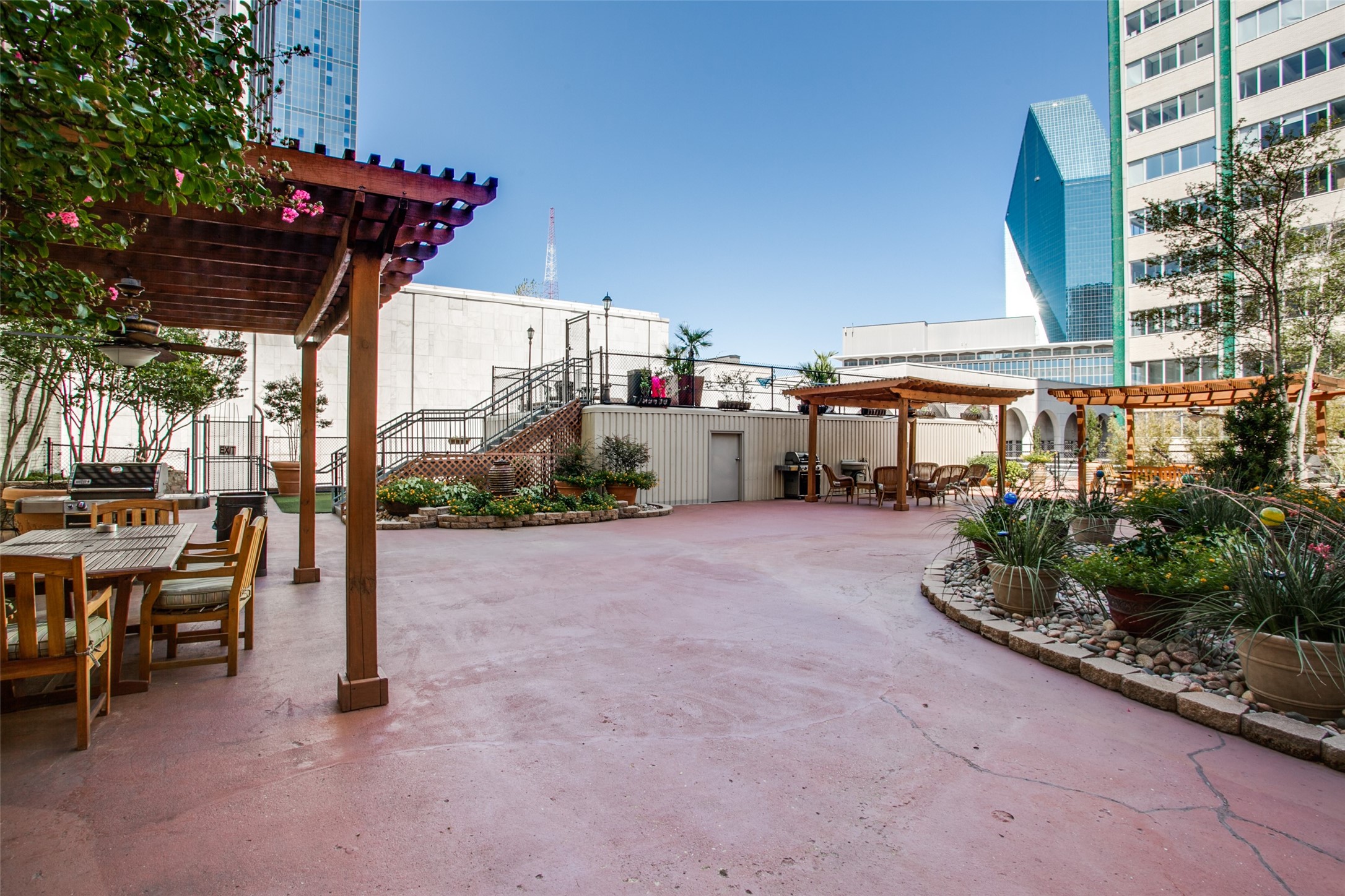 1505 Elm Street 1603