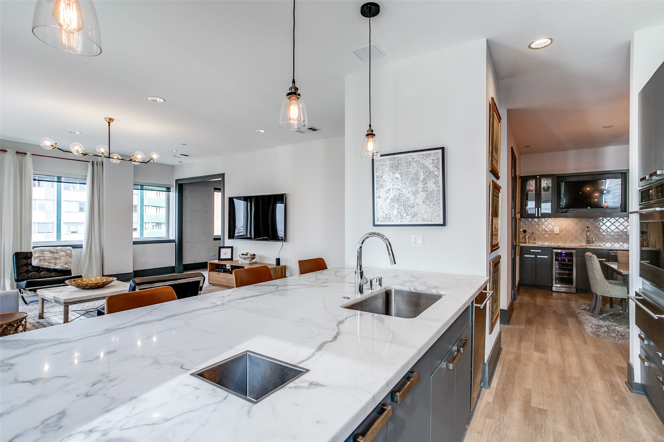 1505 Elm Street 1603