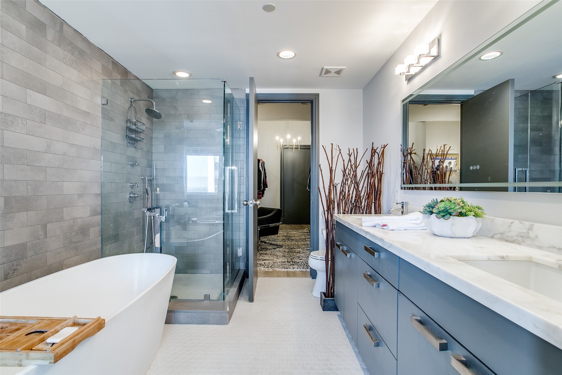 1505 Elm Street 1603