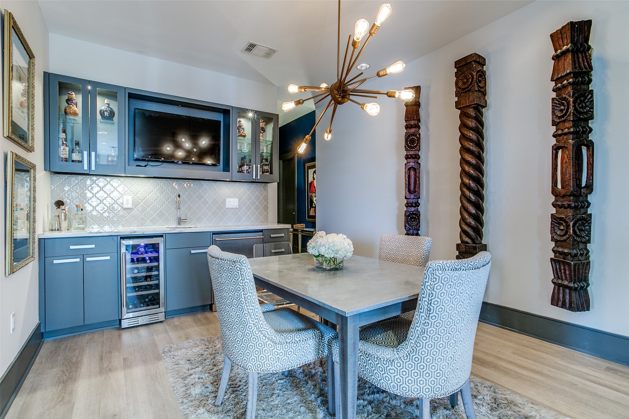 1505 Elm Street 1603