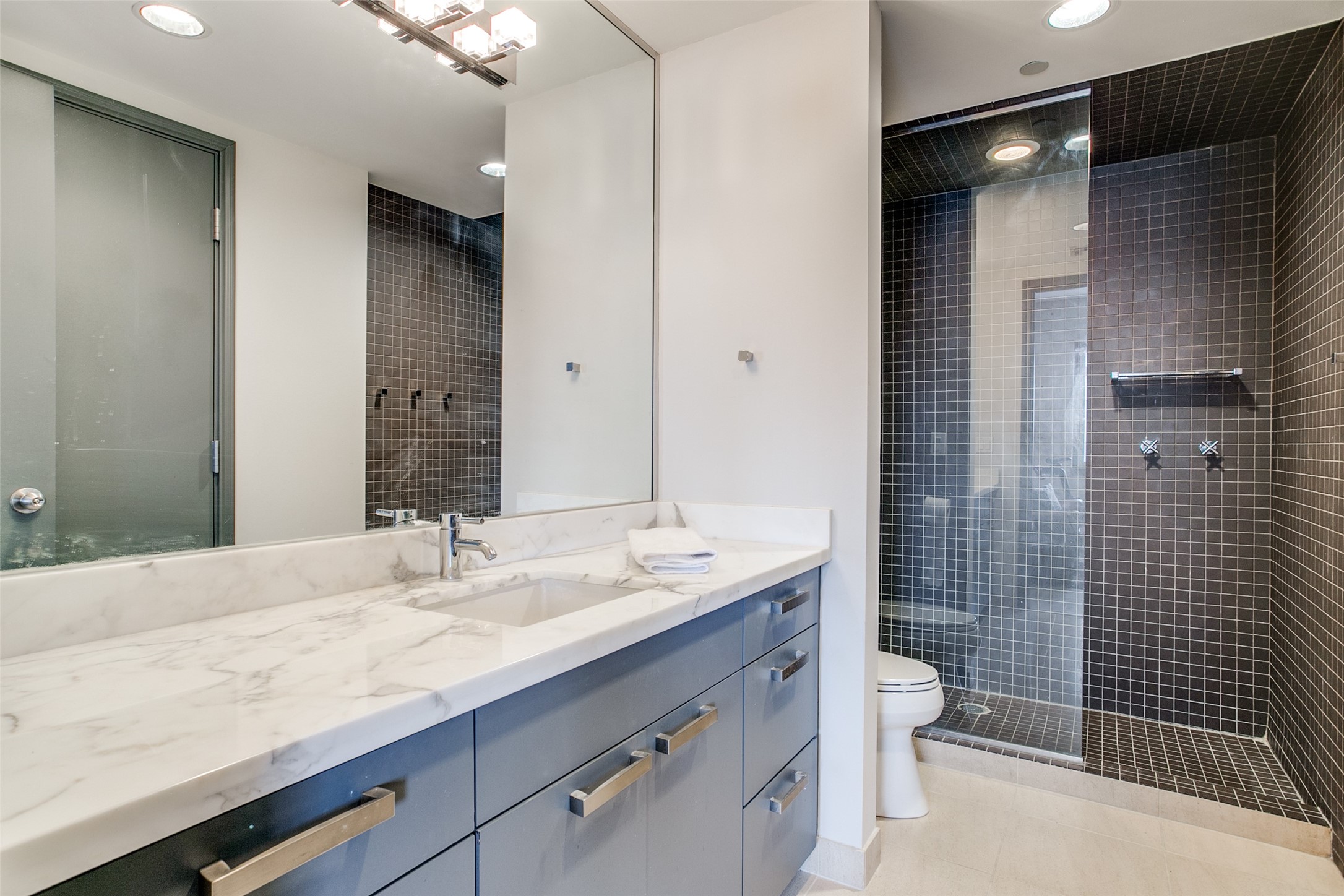 1505 Elm Street 1603