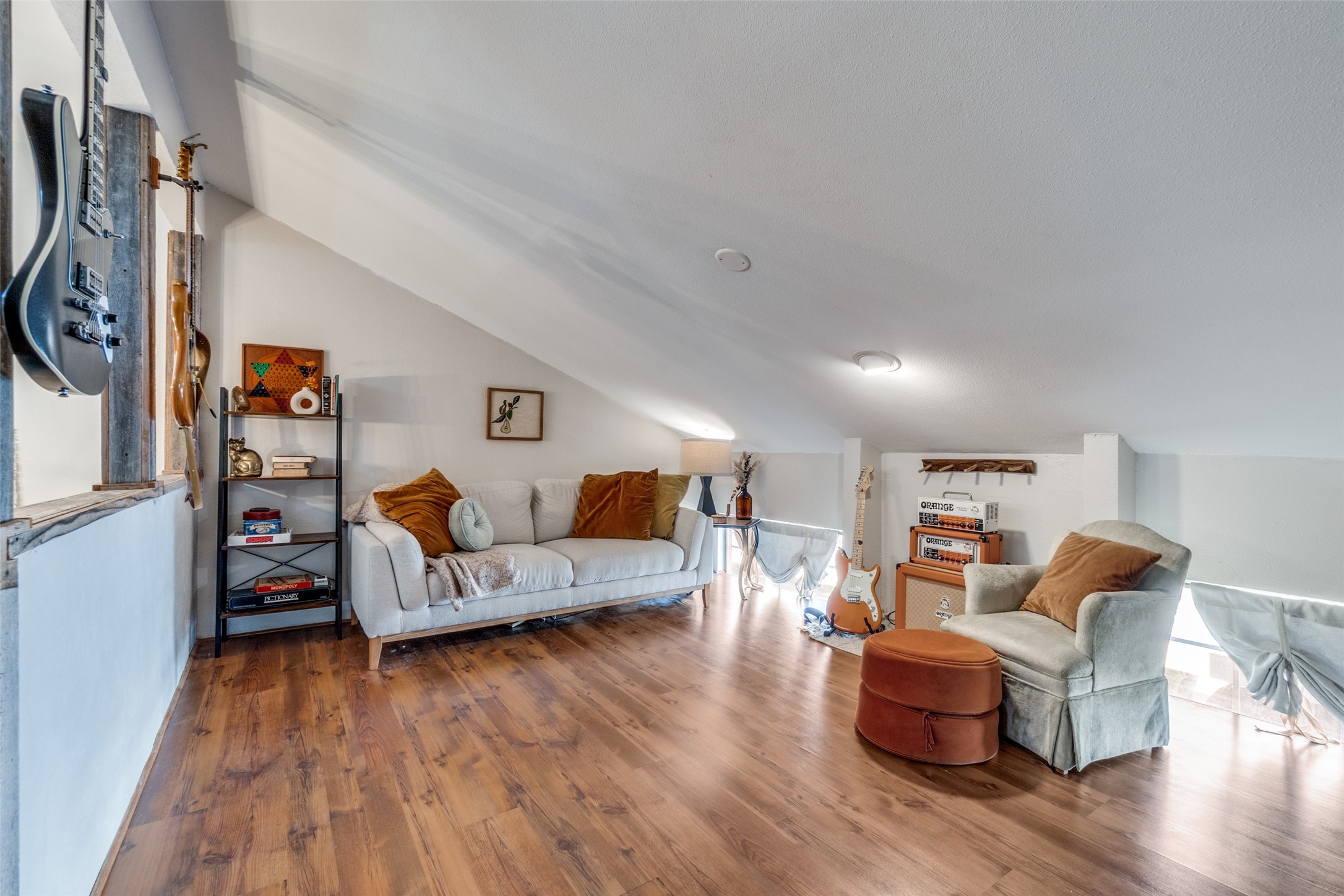 13109 Burninglog Lane