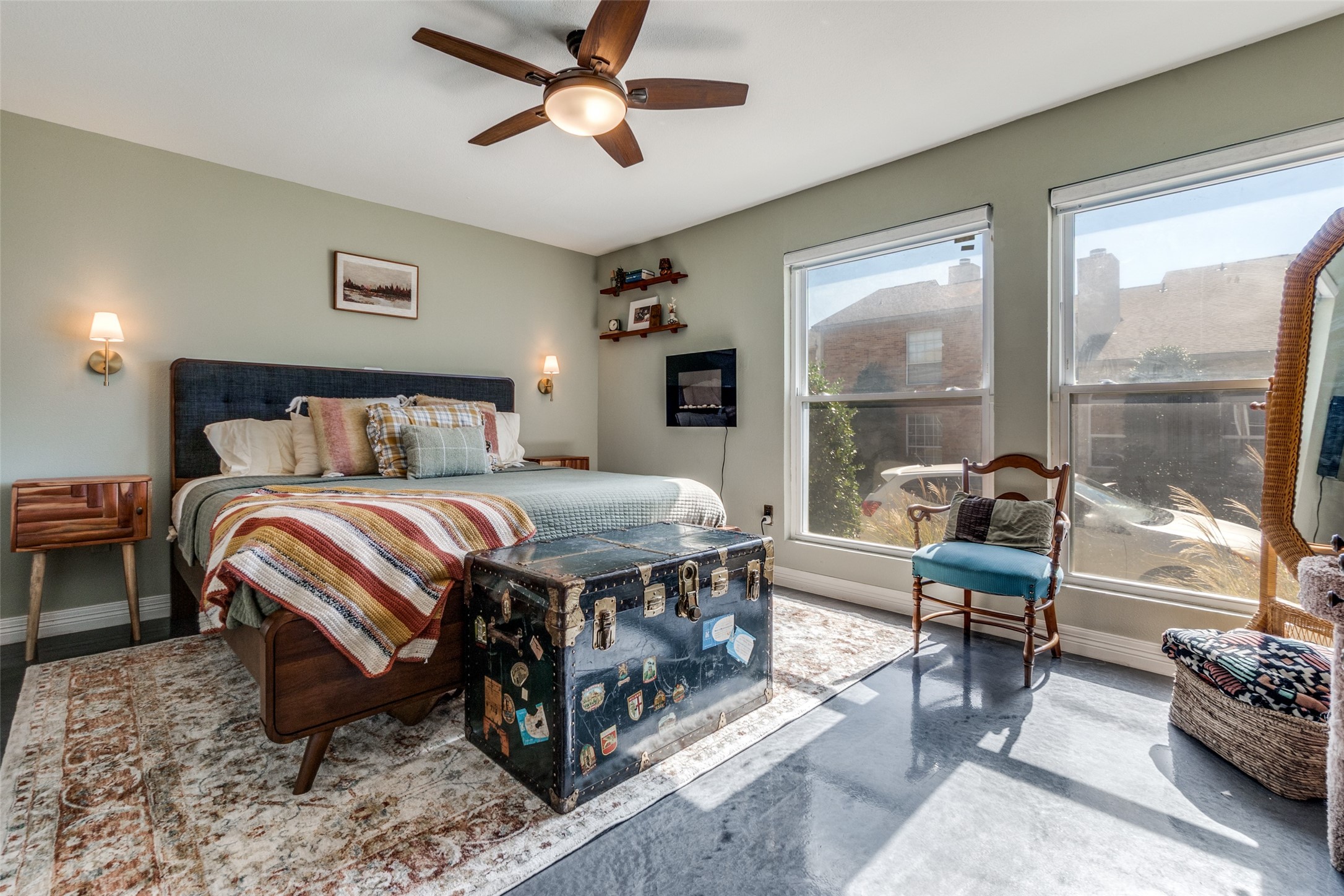 13109 Burninglog Lane