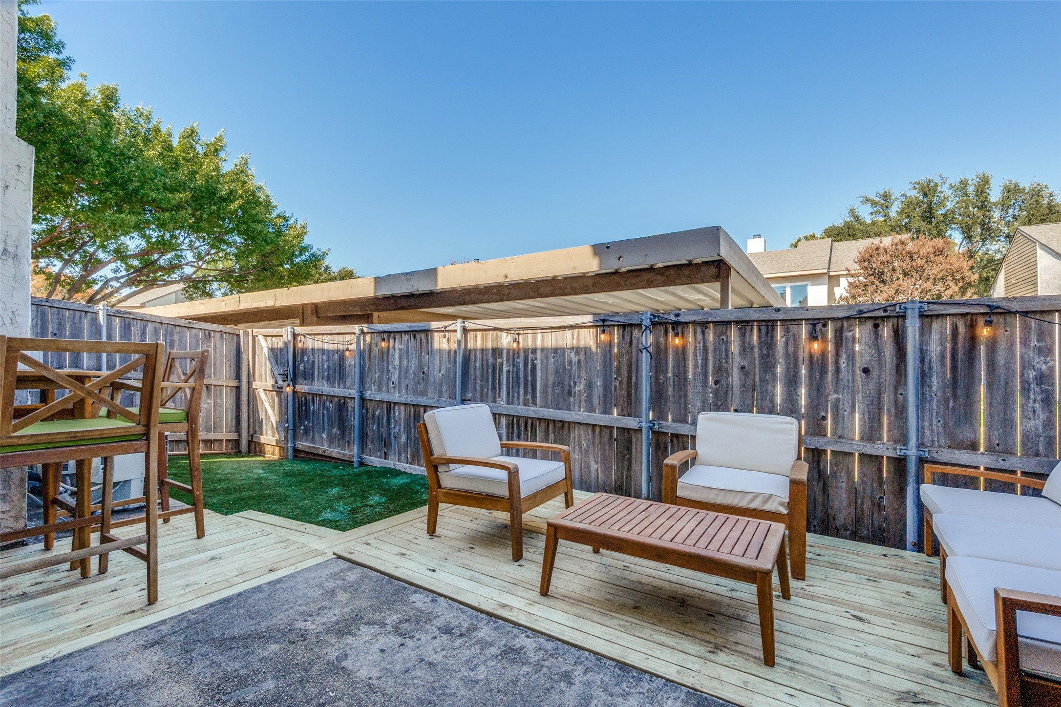 13109 Burninglog Lane