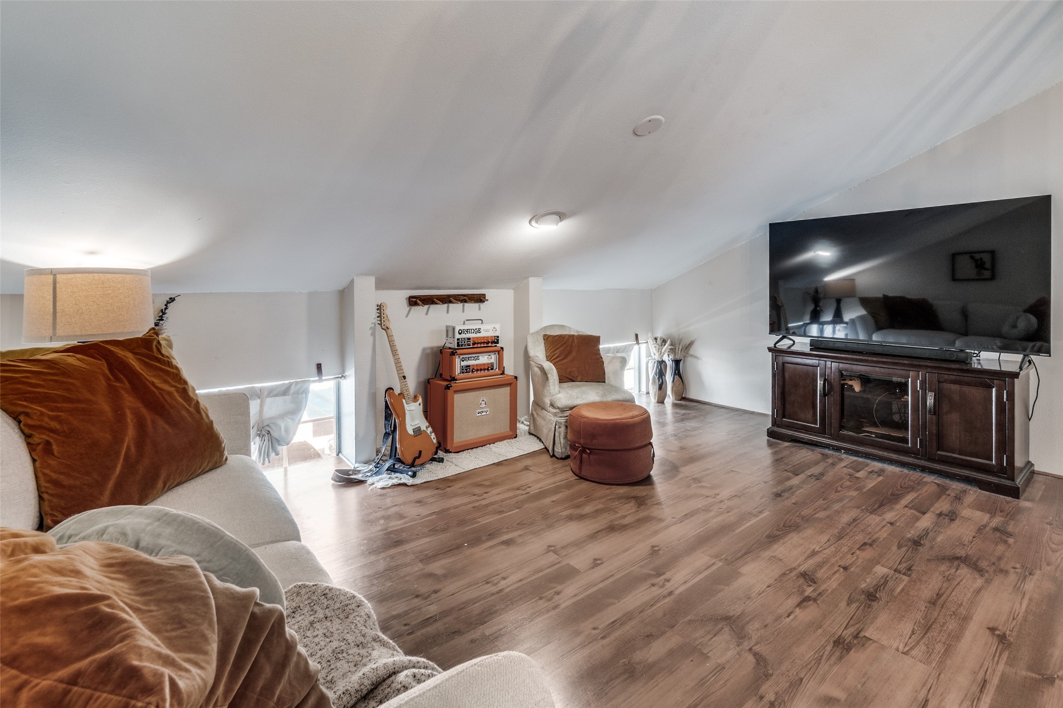 13109 Burninglog Lane