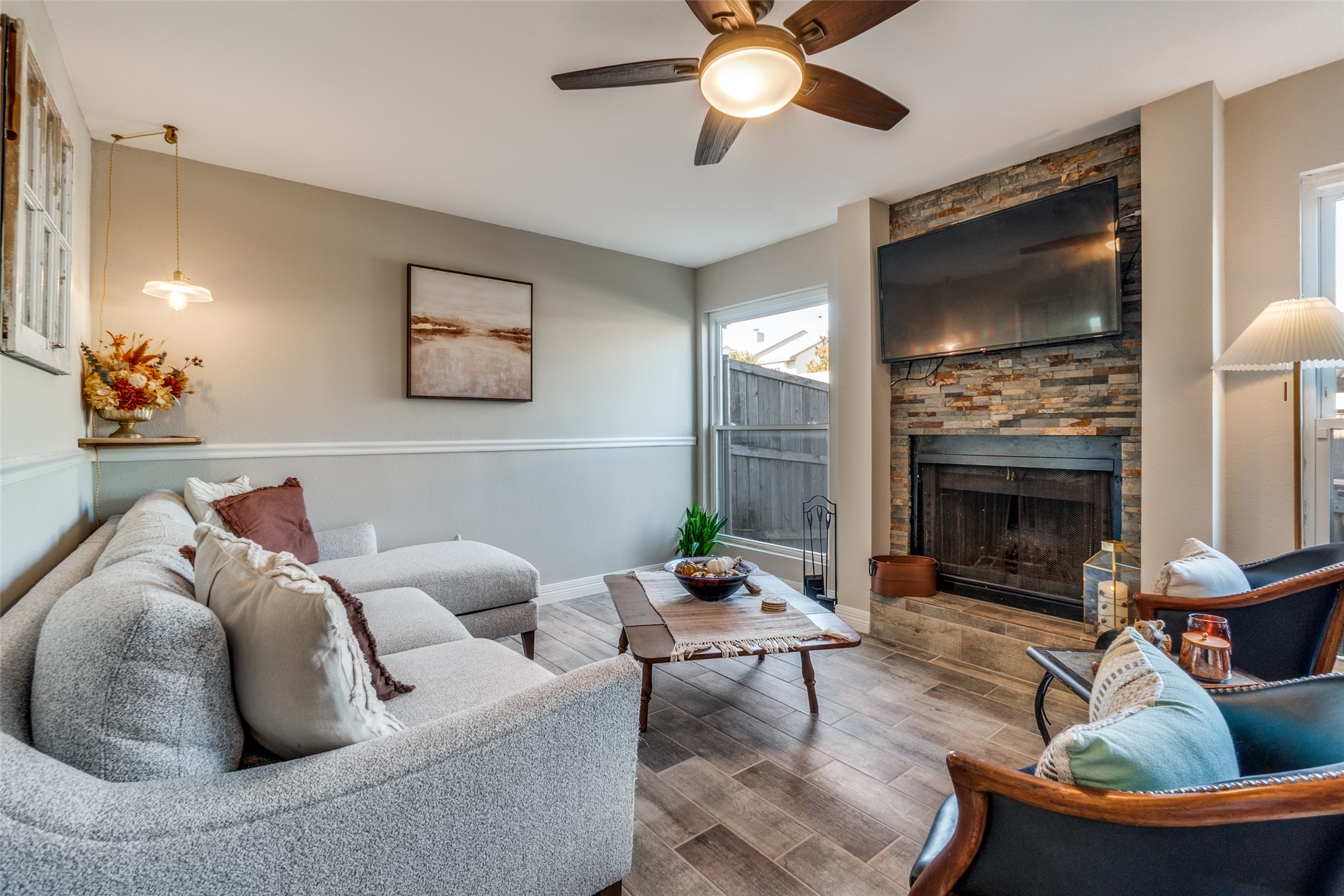 13109 Burninglog Lane