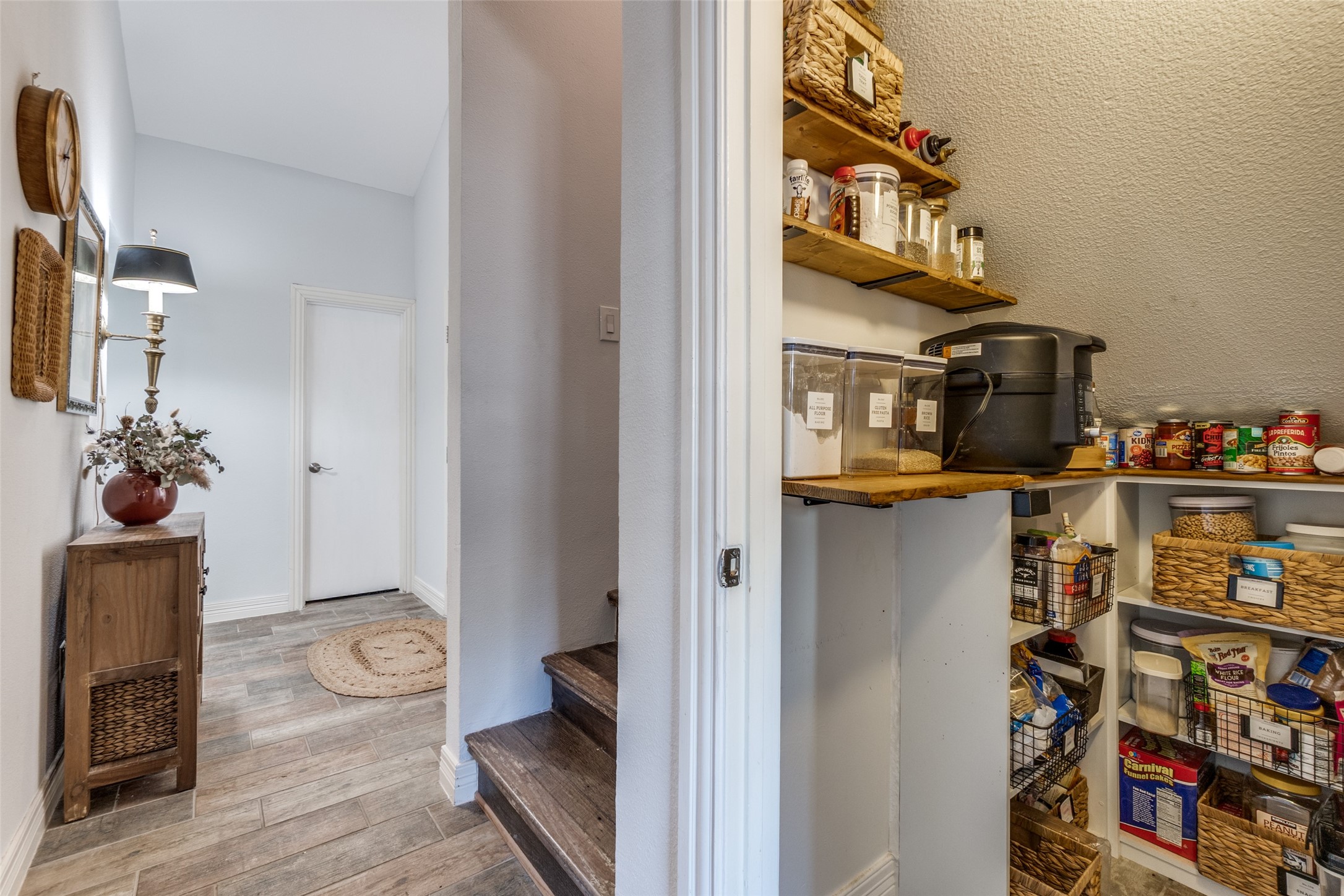 13109 Burninglog Lane