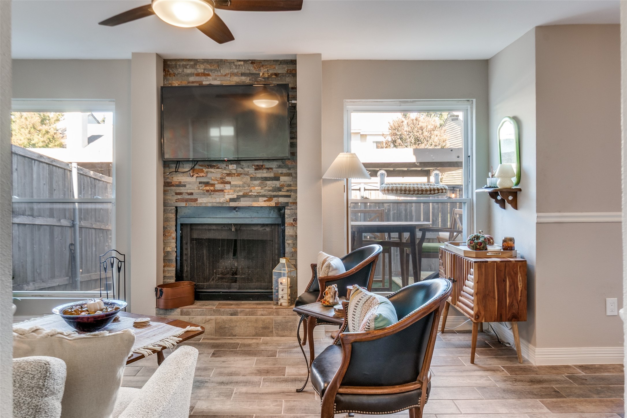 13109 Burninglog Lane