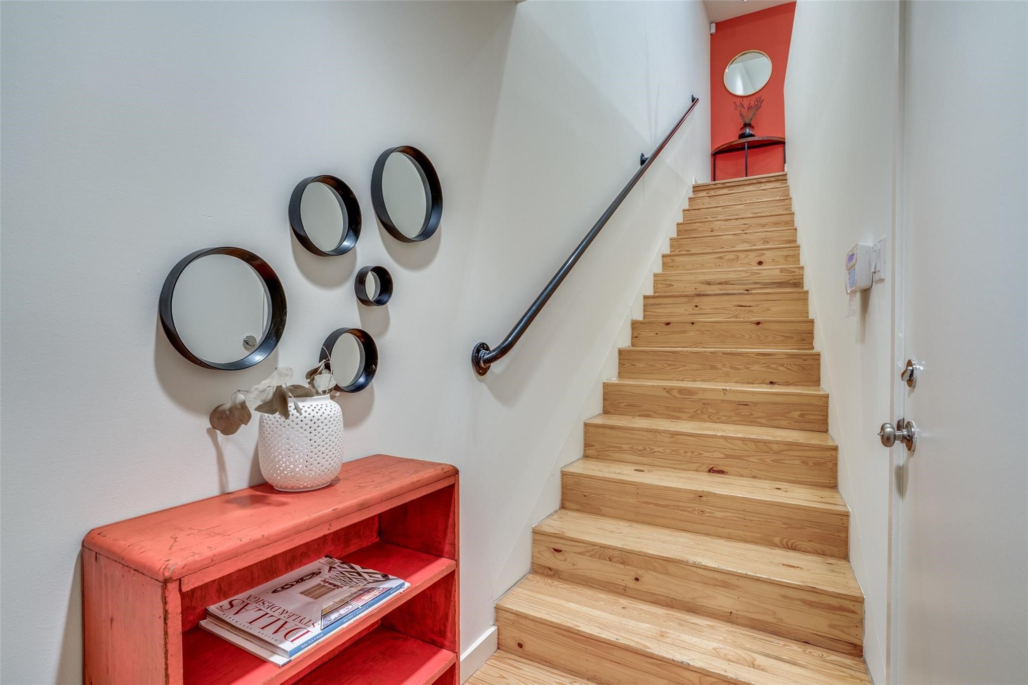 4241 Buena Vista Street 4