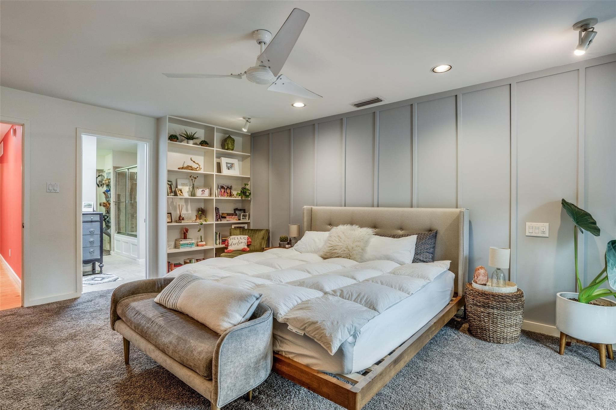 4241 Buena Vista Street 4