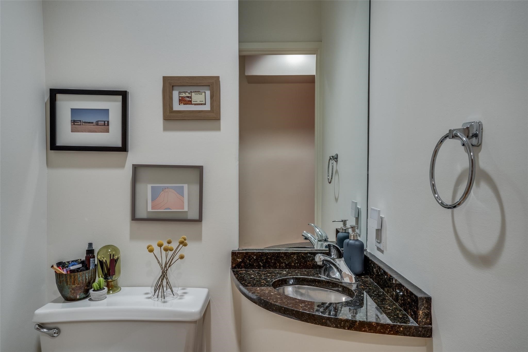 4241 Buena Vista Street 4