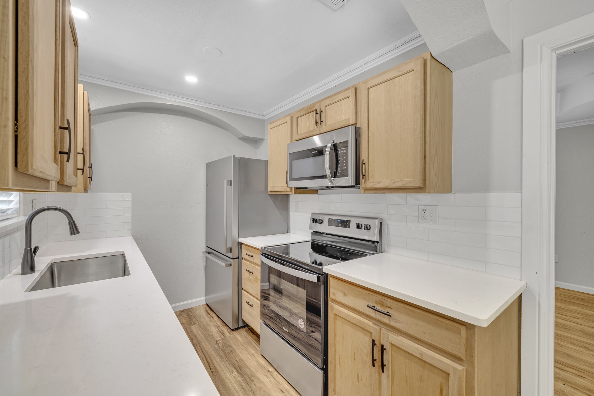 925 S Brighton Avenue