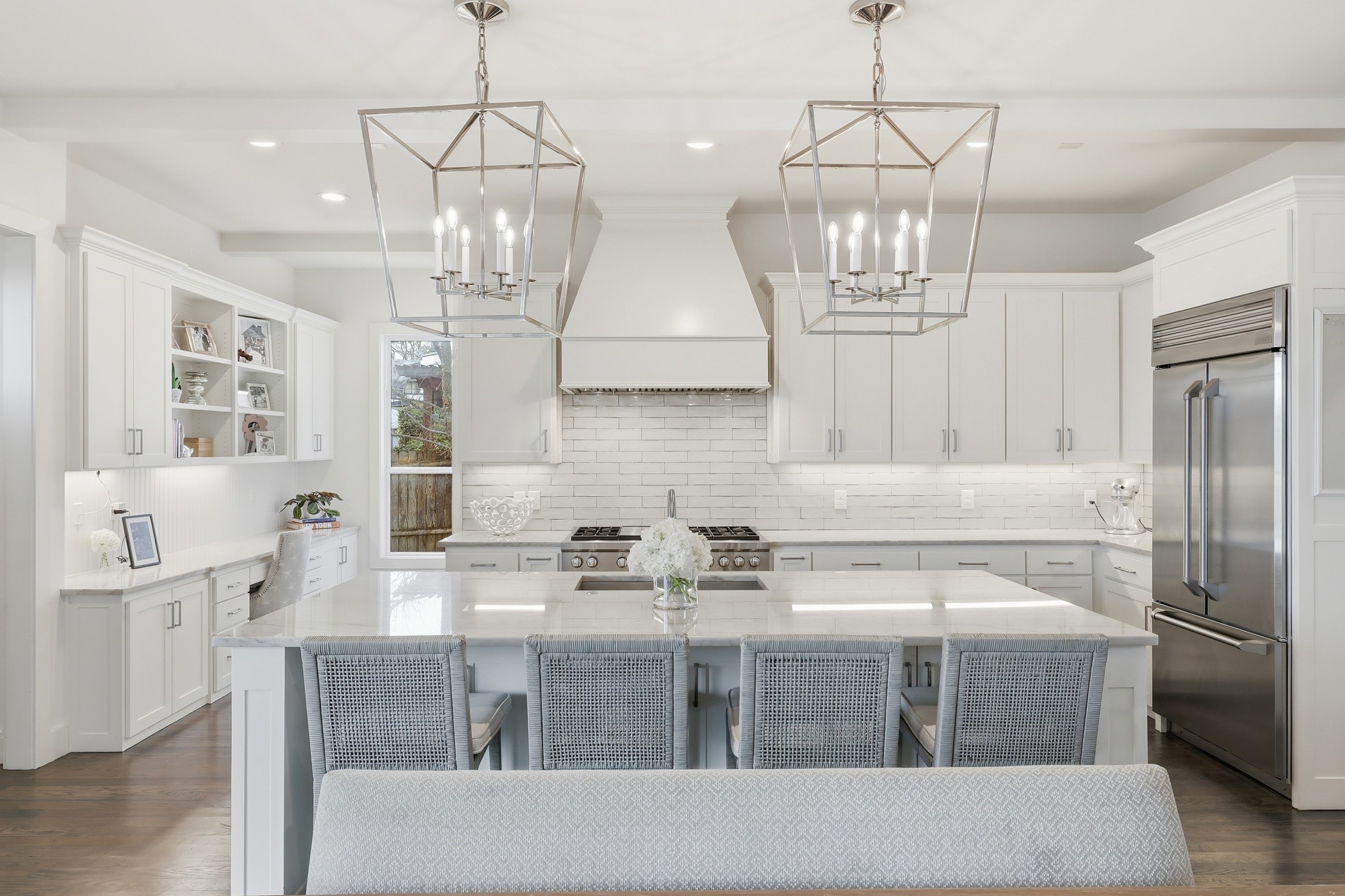 6472 Vanderbilt Avenue