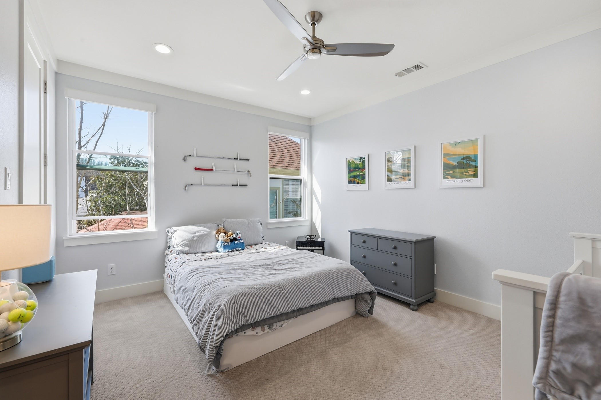 6472 Vanderbilt Avenue