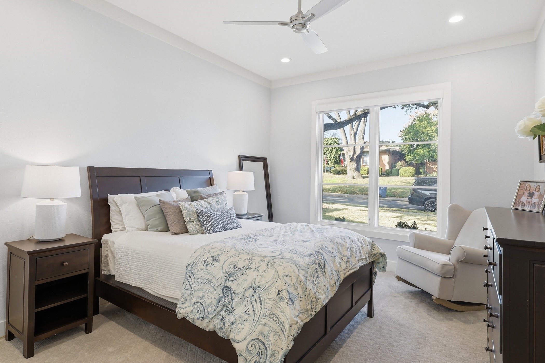 6472 Vanderbilt Avenue