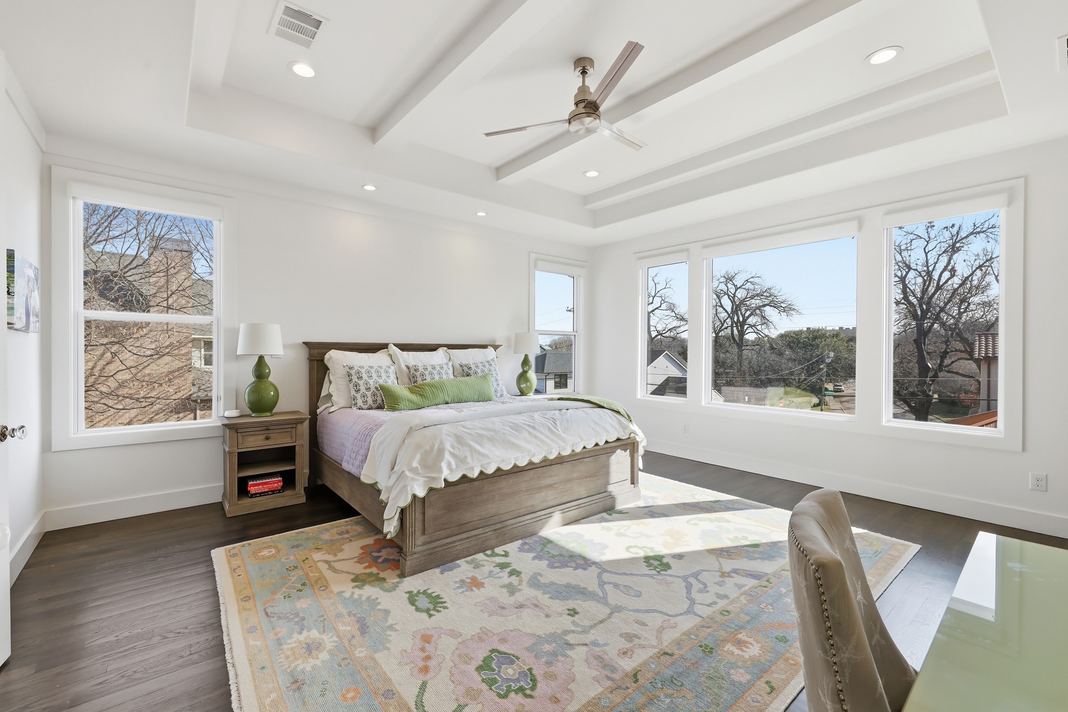 6472 Vanderbilt Avenue