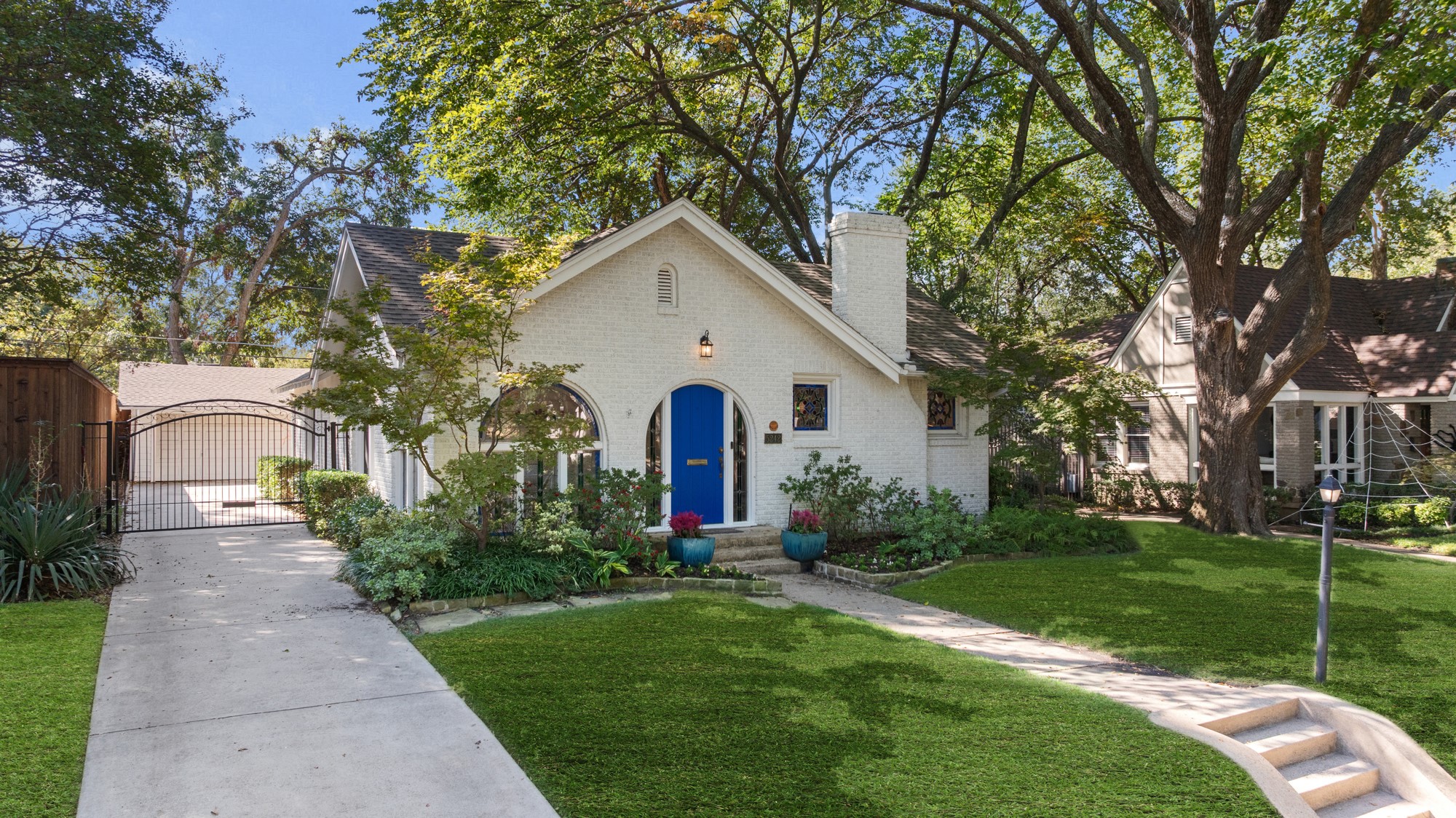 5242 Merrimac Avenue