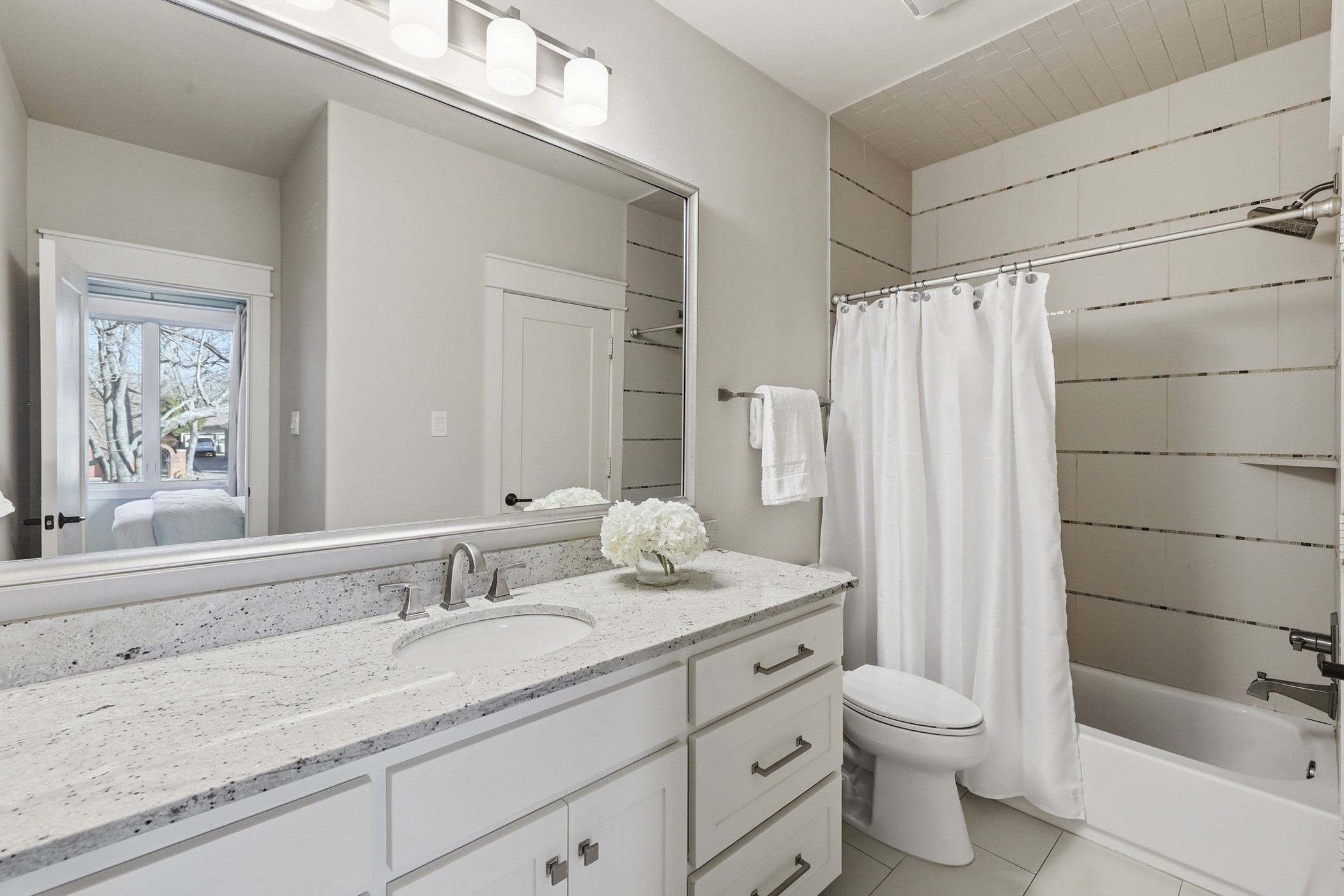 6840 Casa Loma Avenue