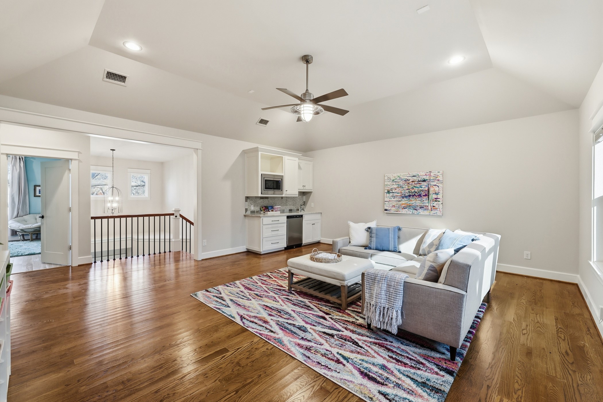 6840 Casa Loma Avenue