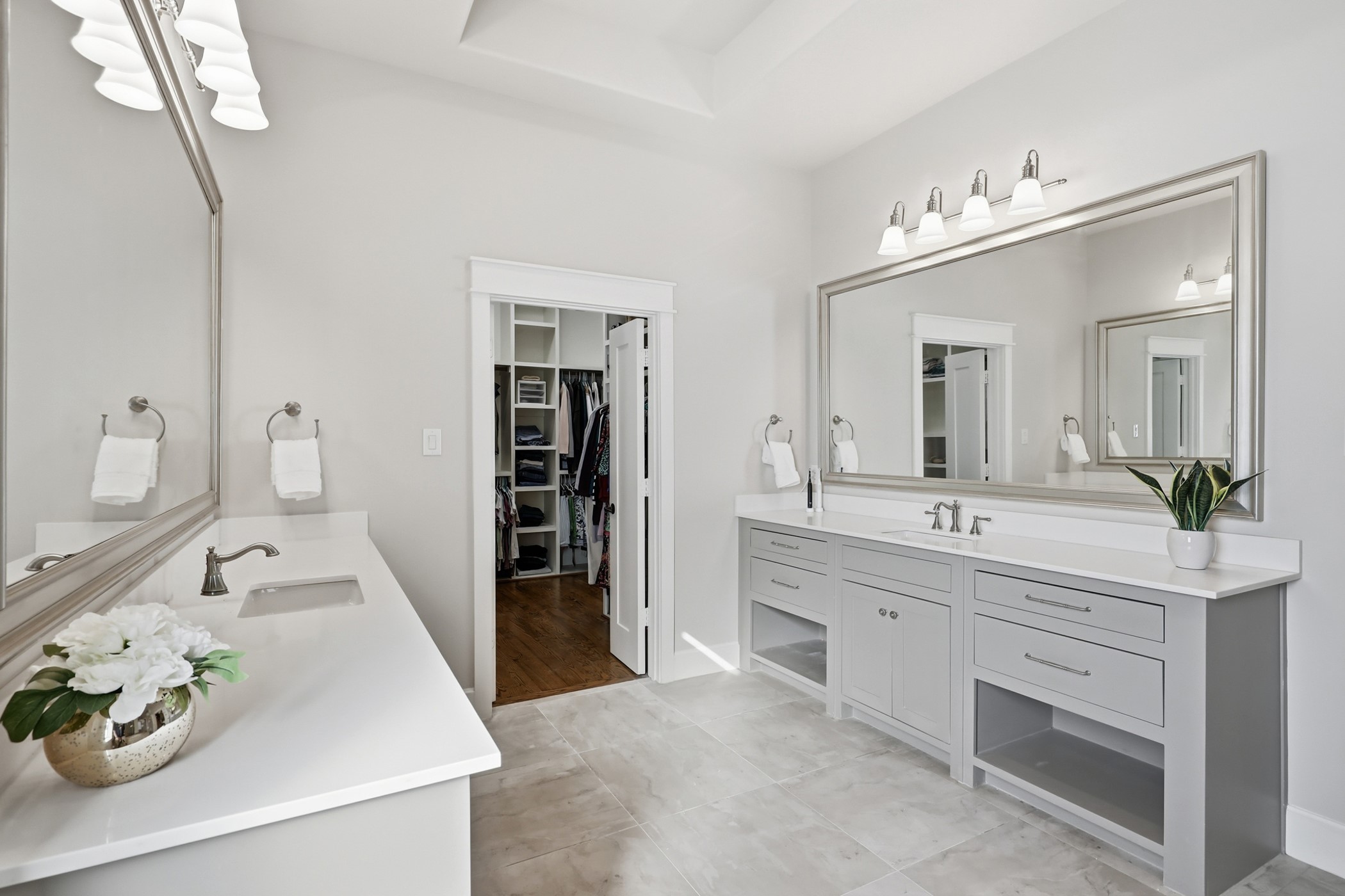 6840 Casa Loma Avenue