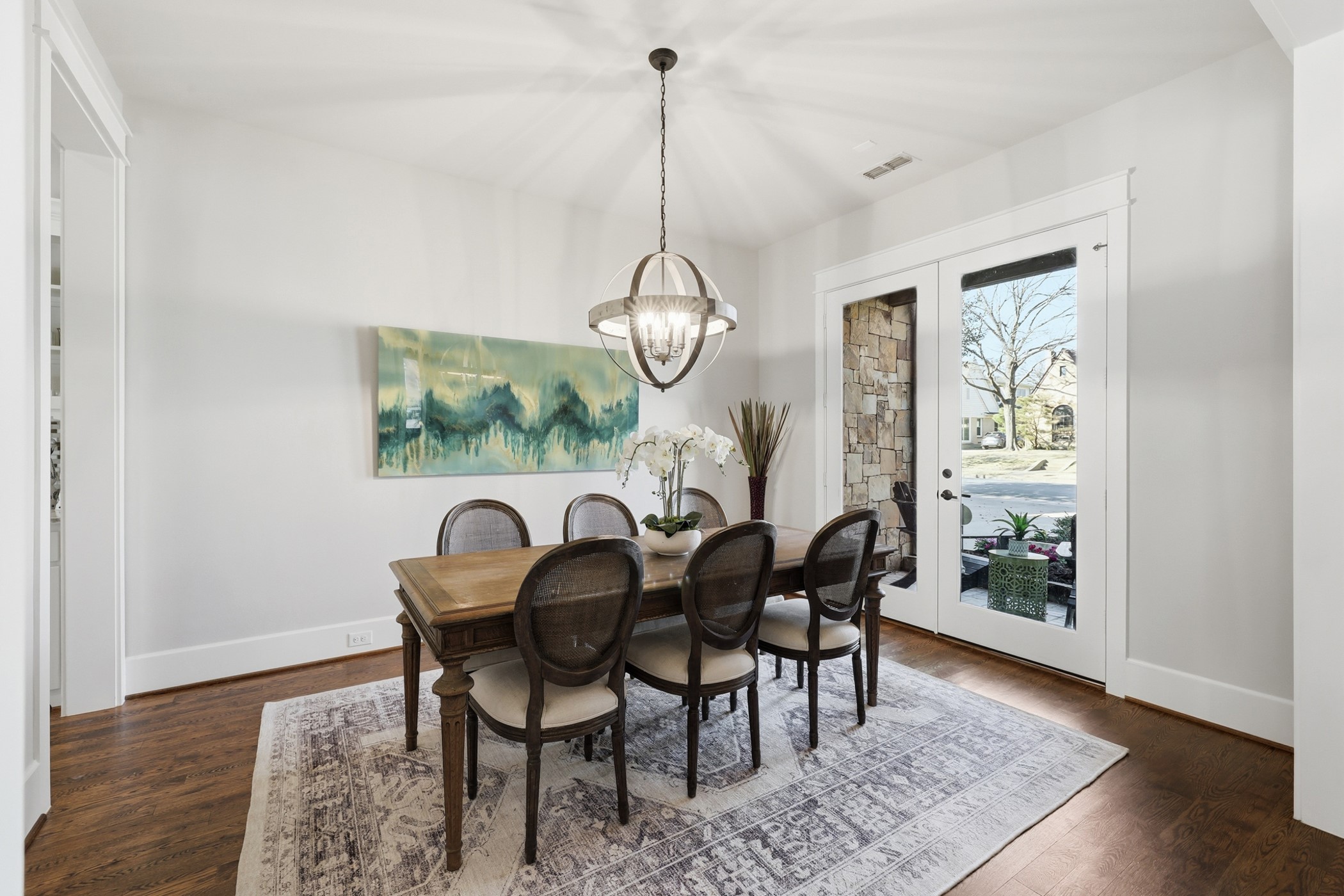 6840 Casa Loma Avenue