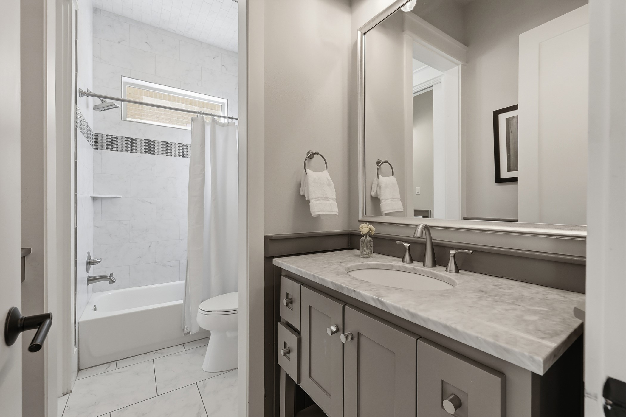 6840 Casa Loma Avenue