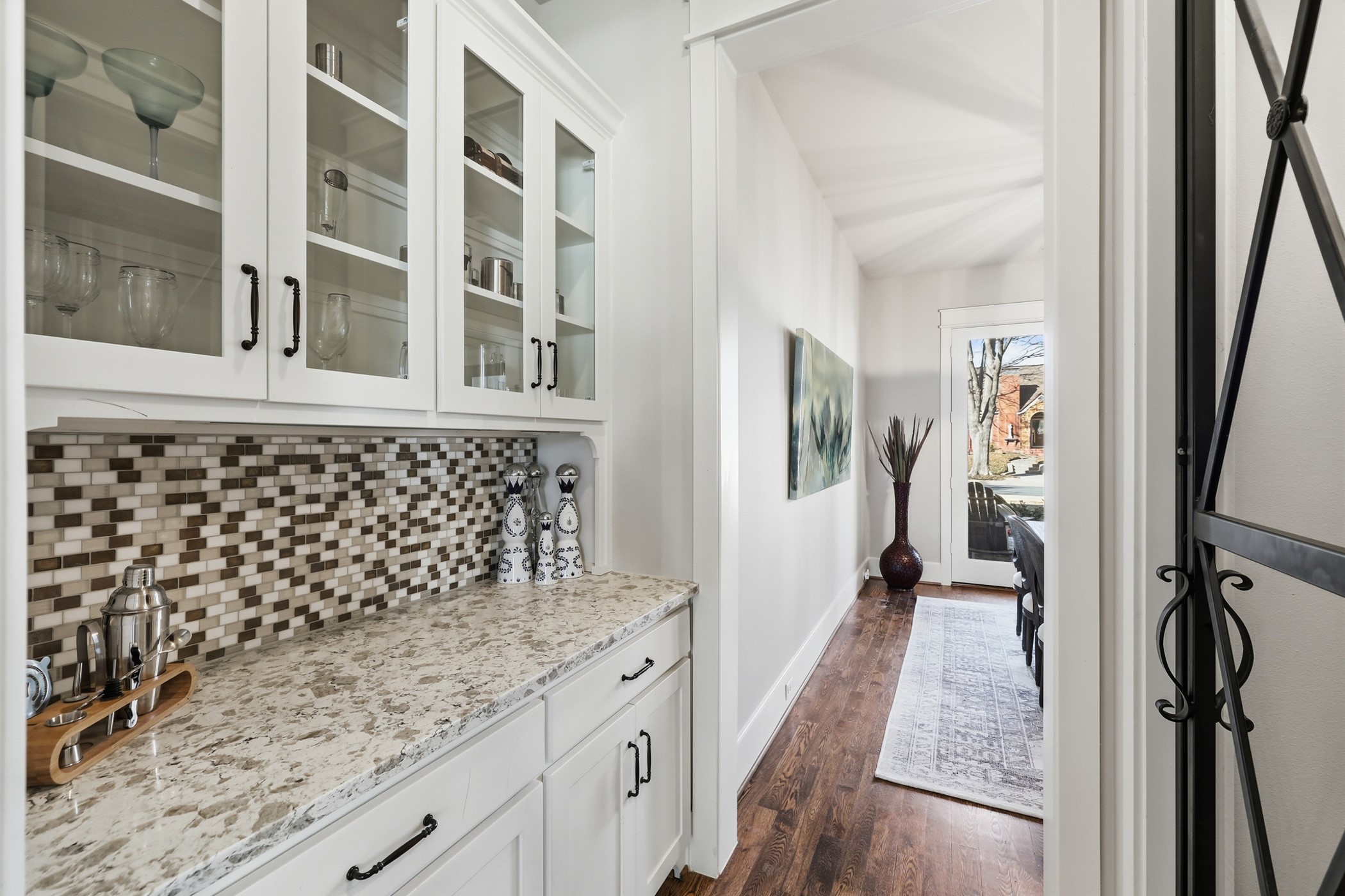 6840 Casa Loma Avenue