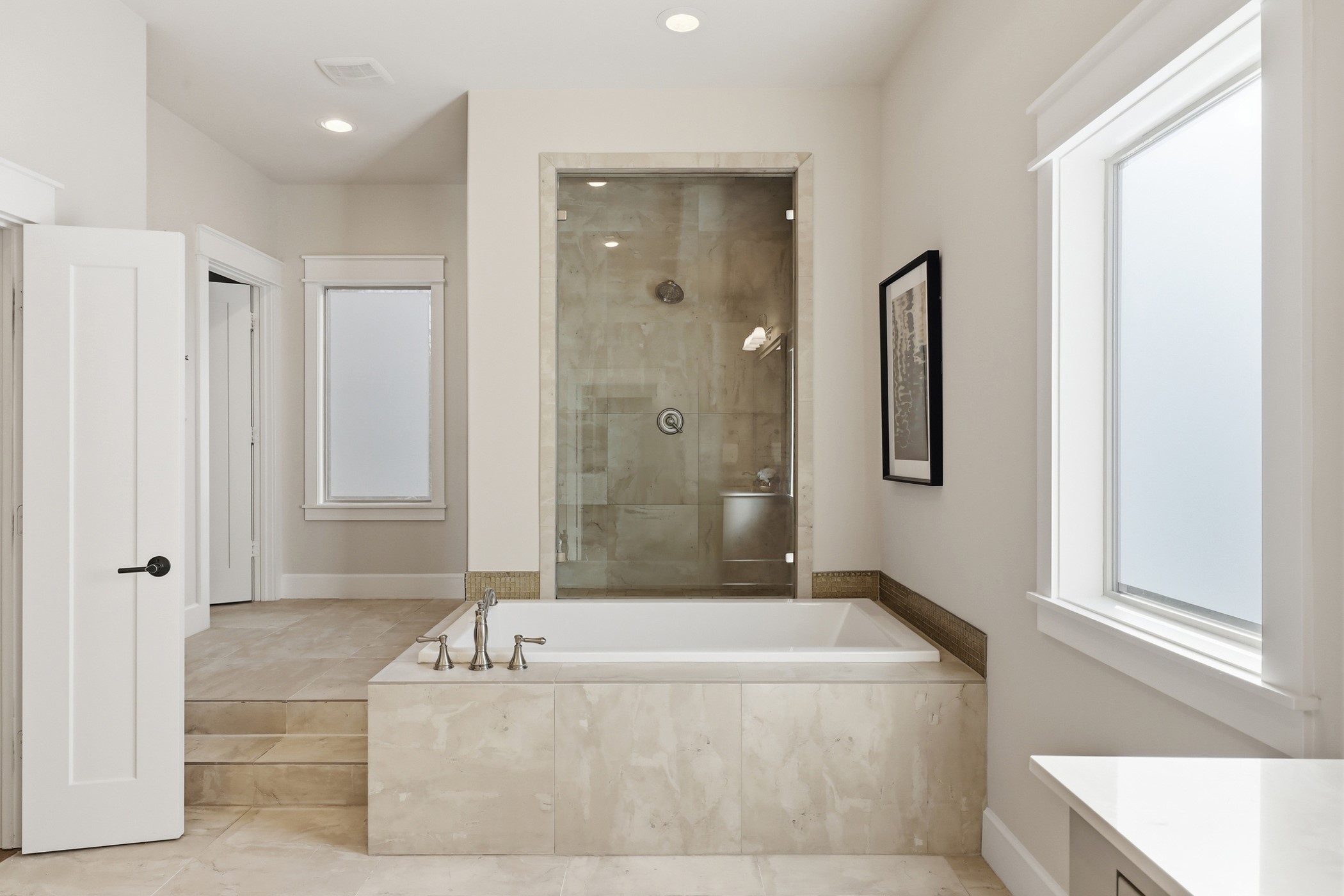 6840 Casa Loma Avenue