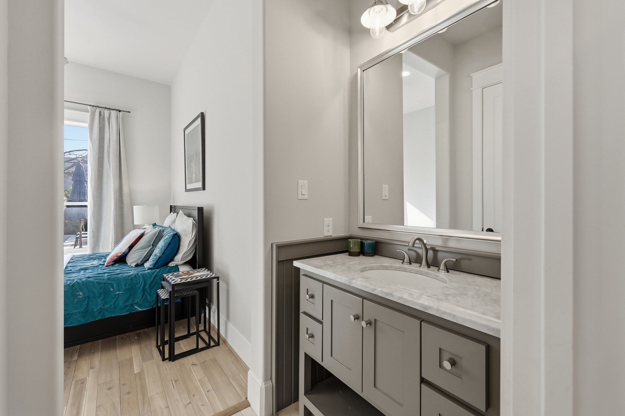 6840 Casa Loma Avenue