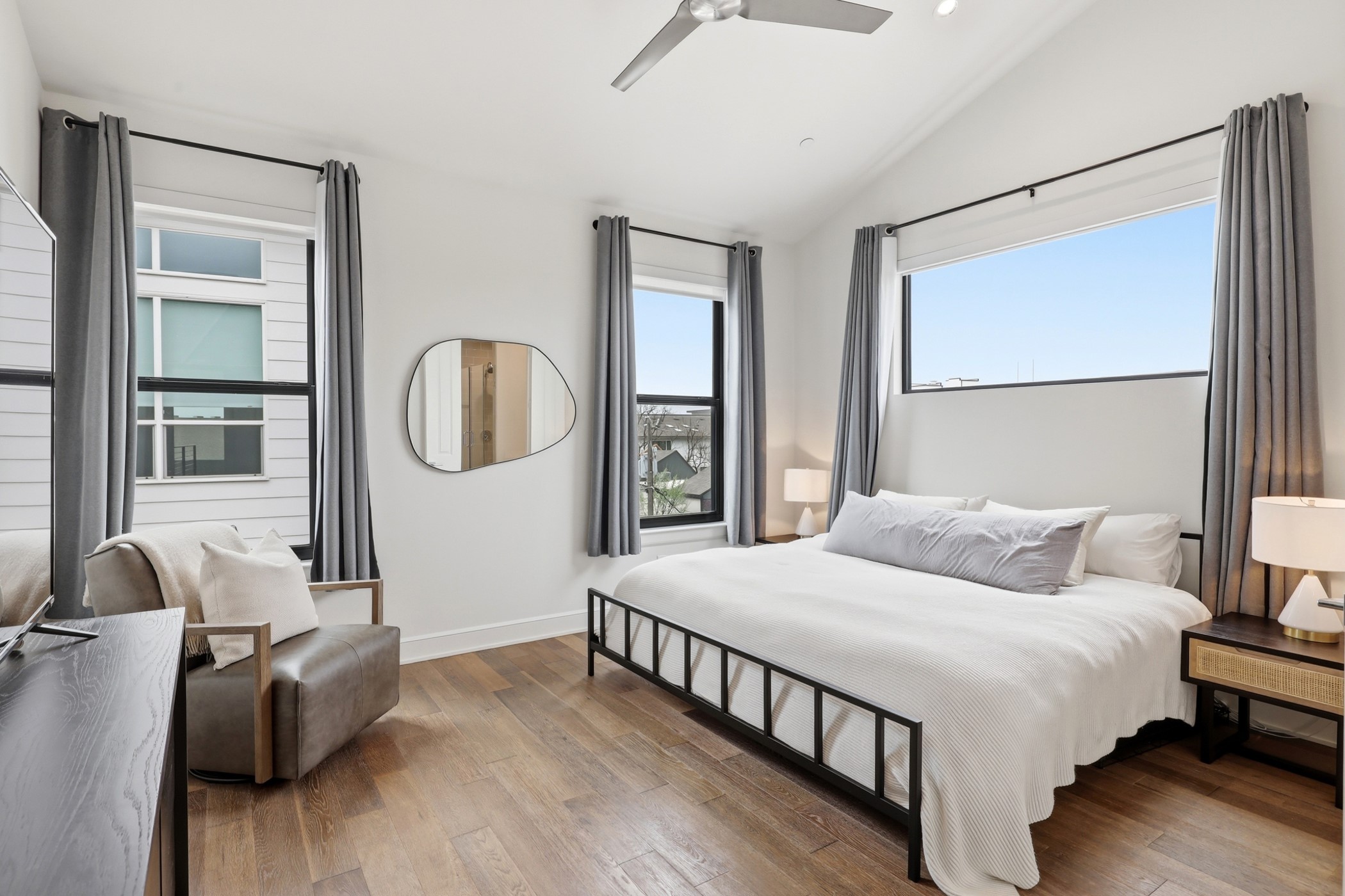 5122 Capitol Avenue 101