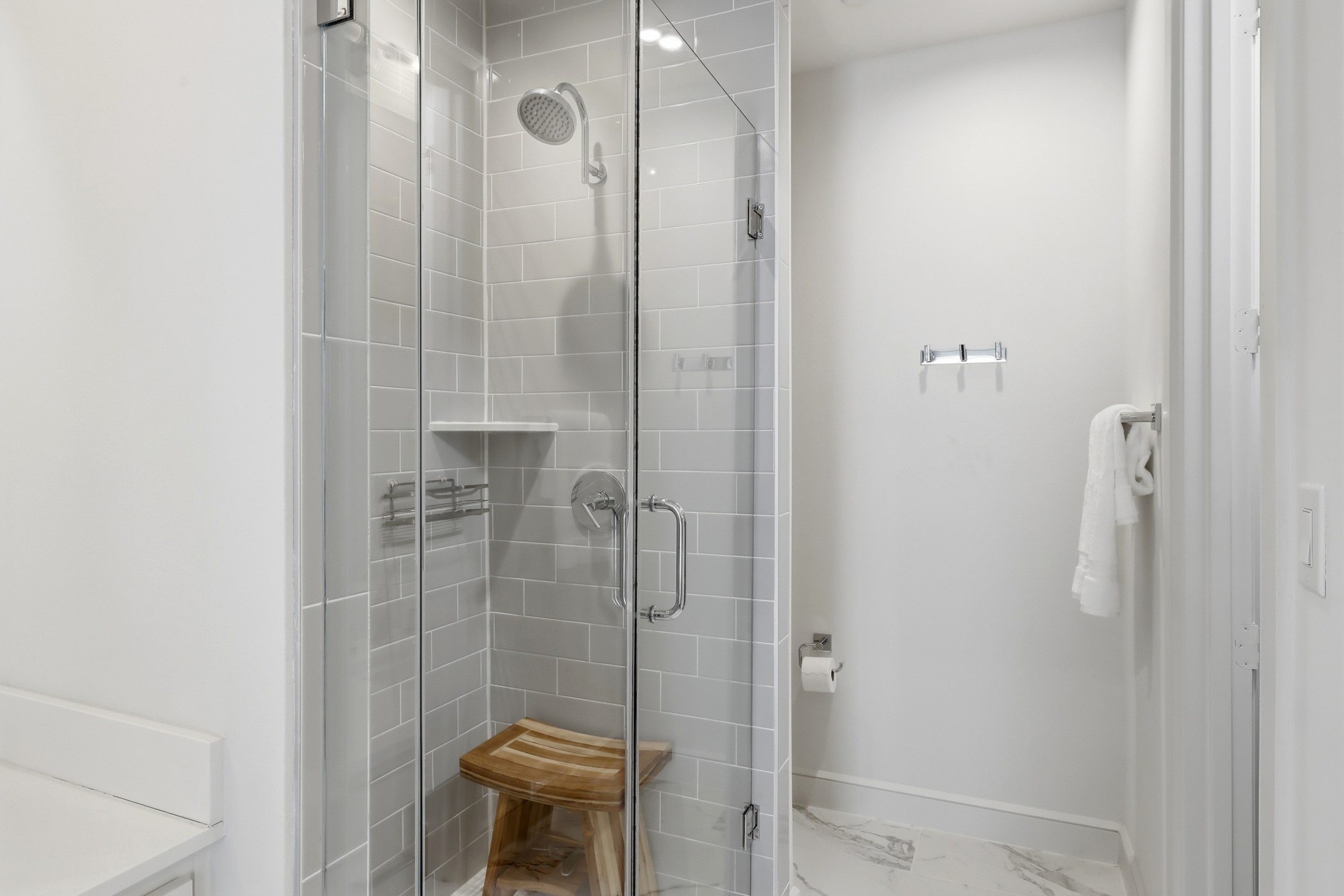 5122 Capitol Avenue 101