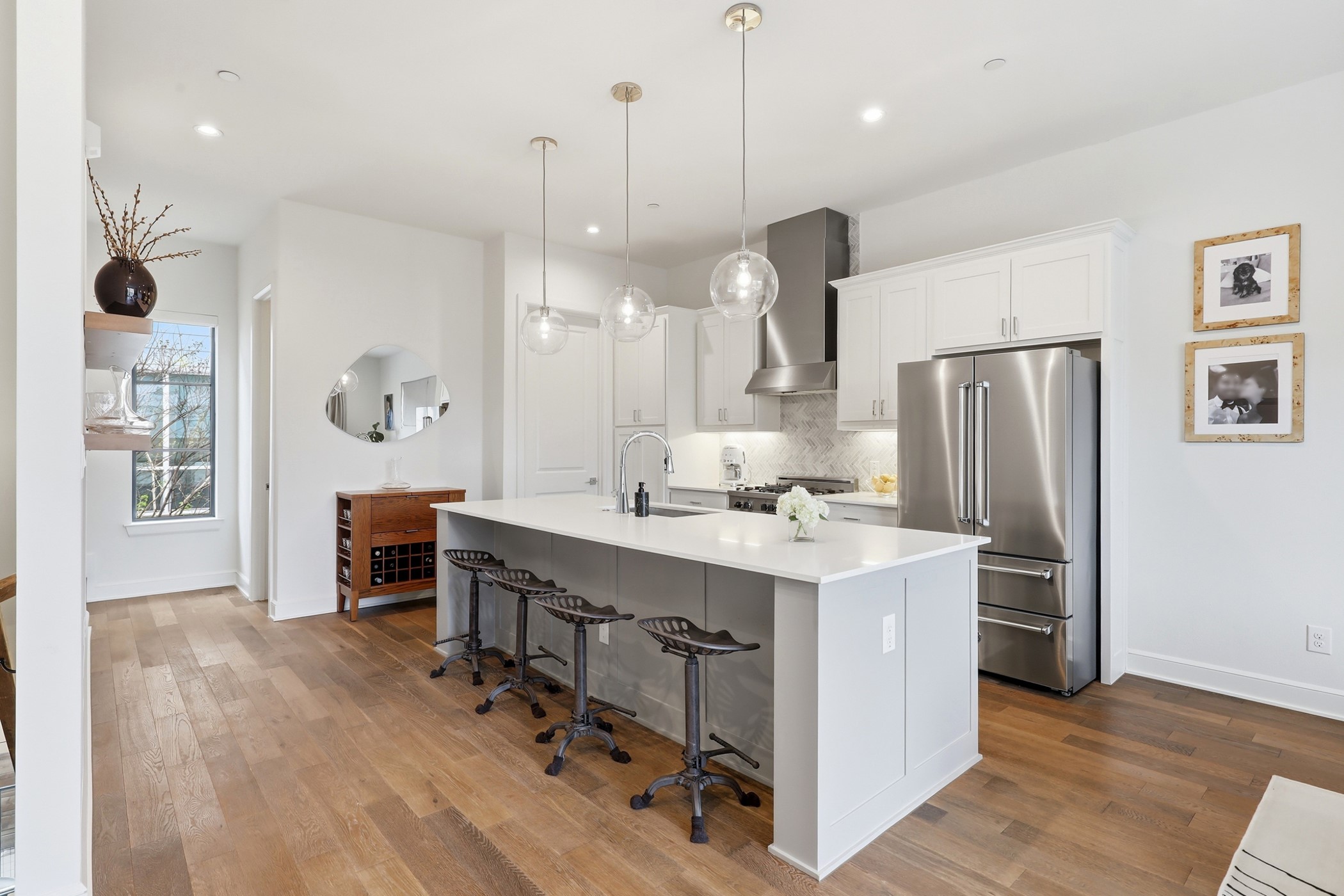 5122 Capitol Avenue 101