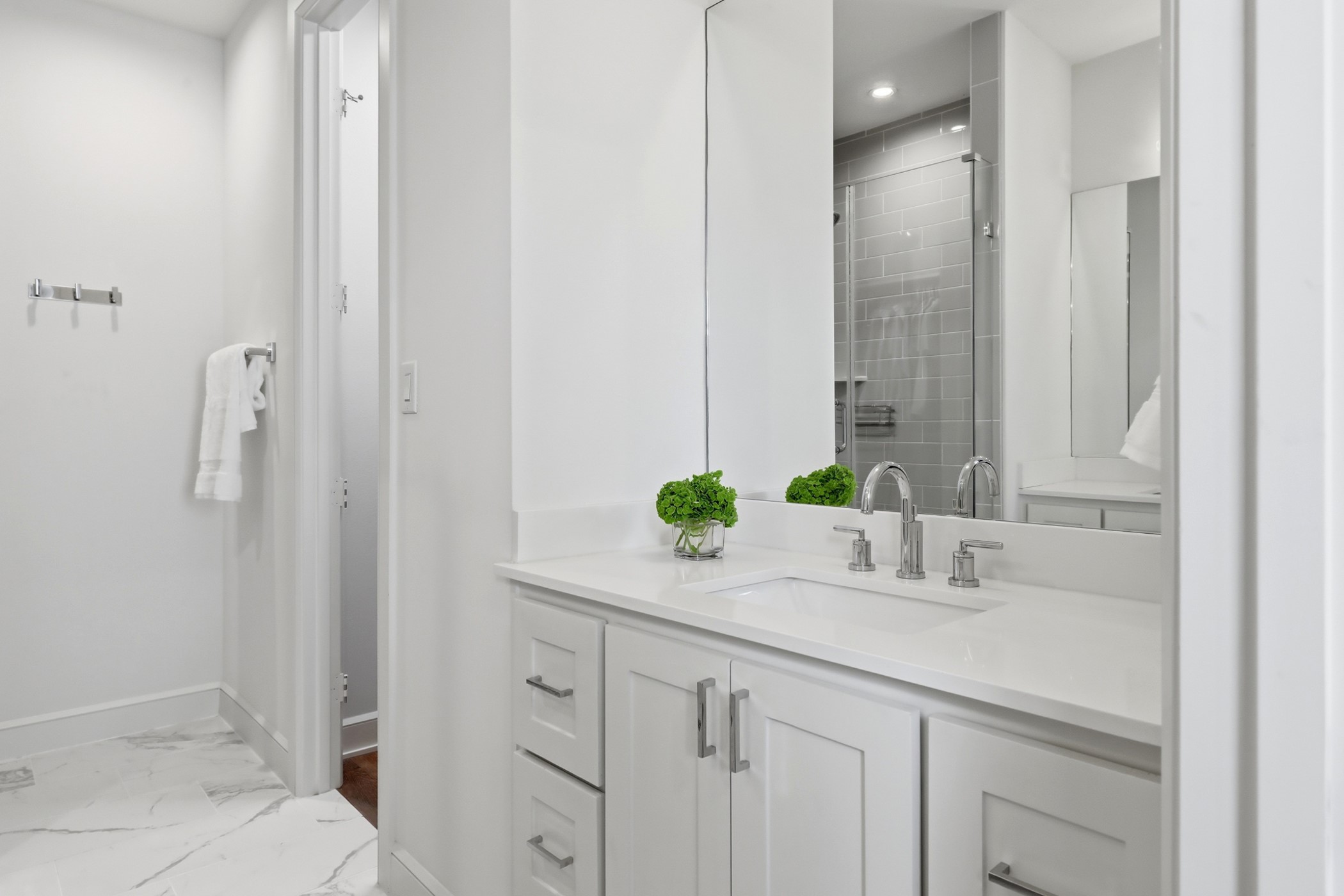 5122 Capitol Avenue 101