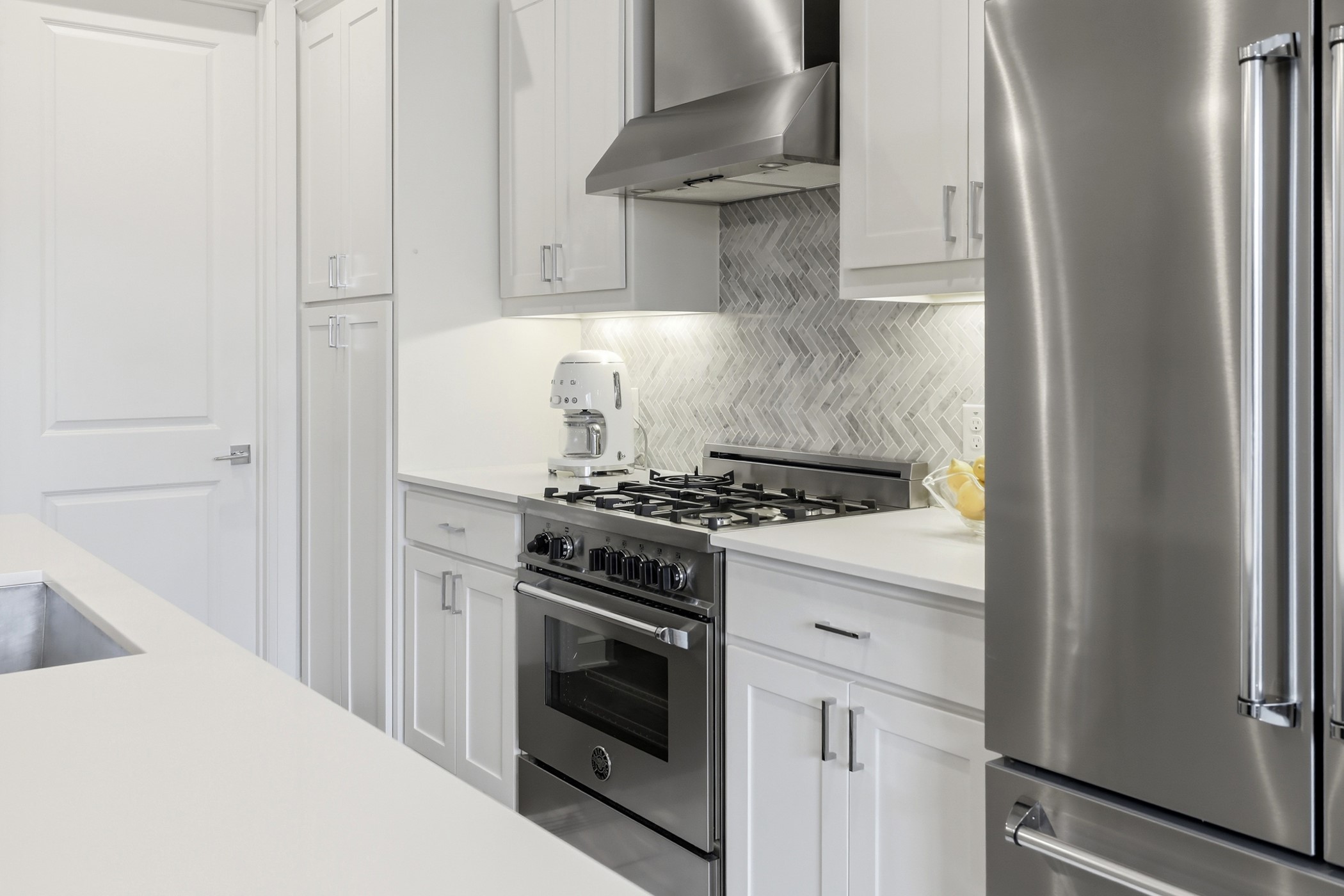 5122 Capitol Avenue 101