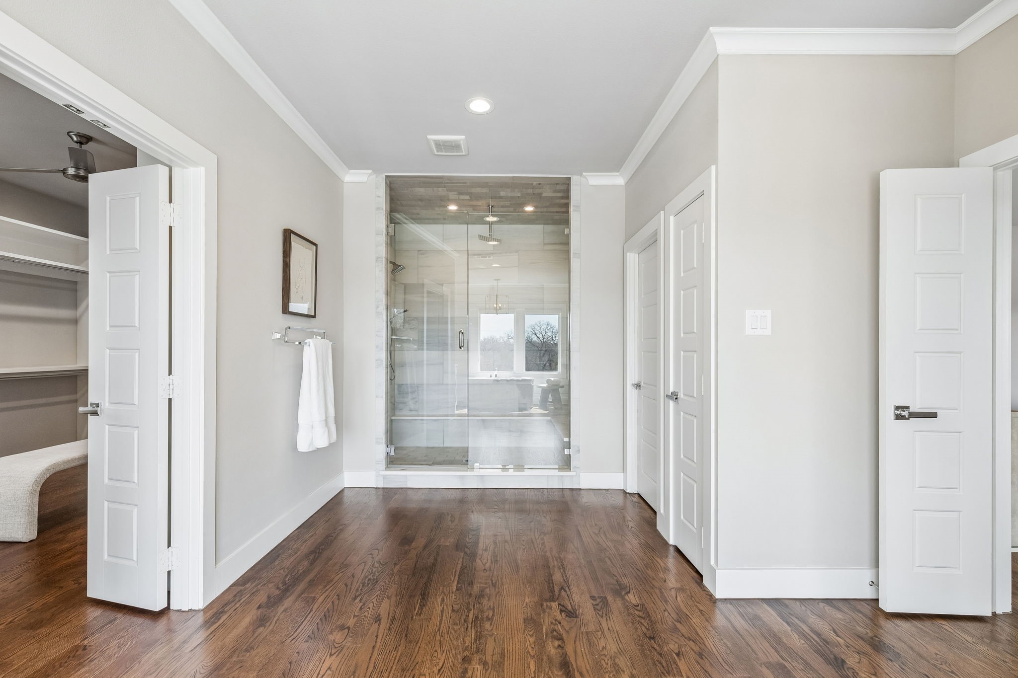 6914 La Vista Drive