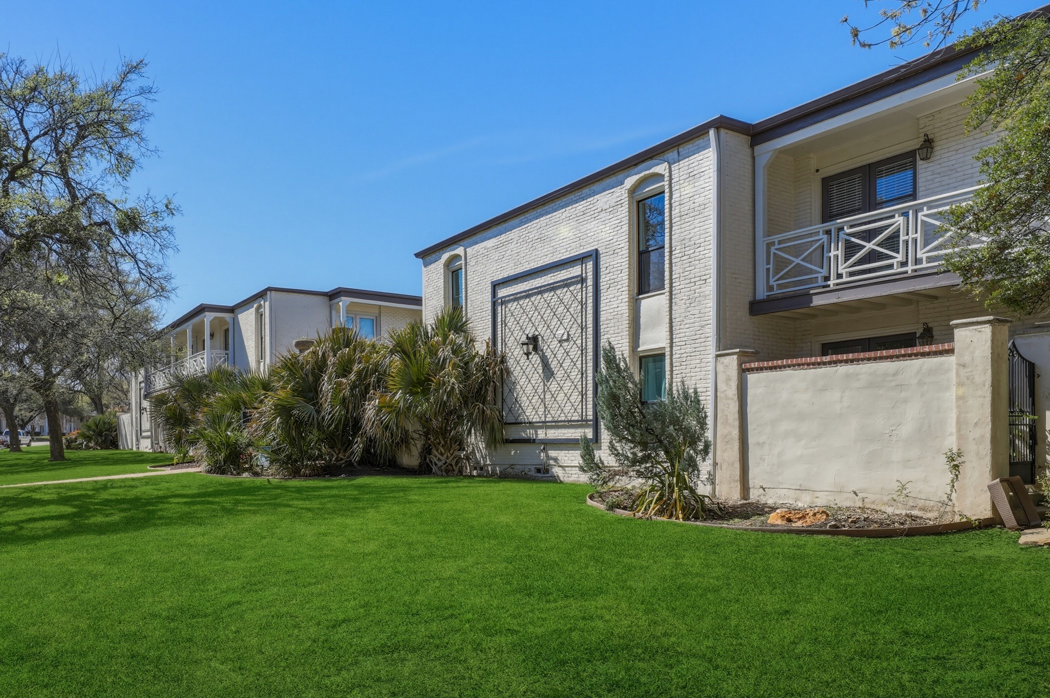 5925 E University Boulevard 234