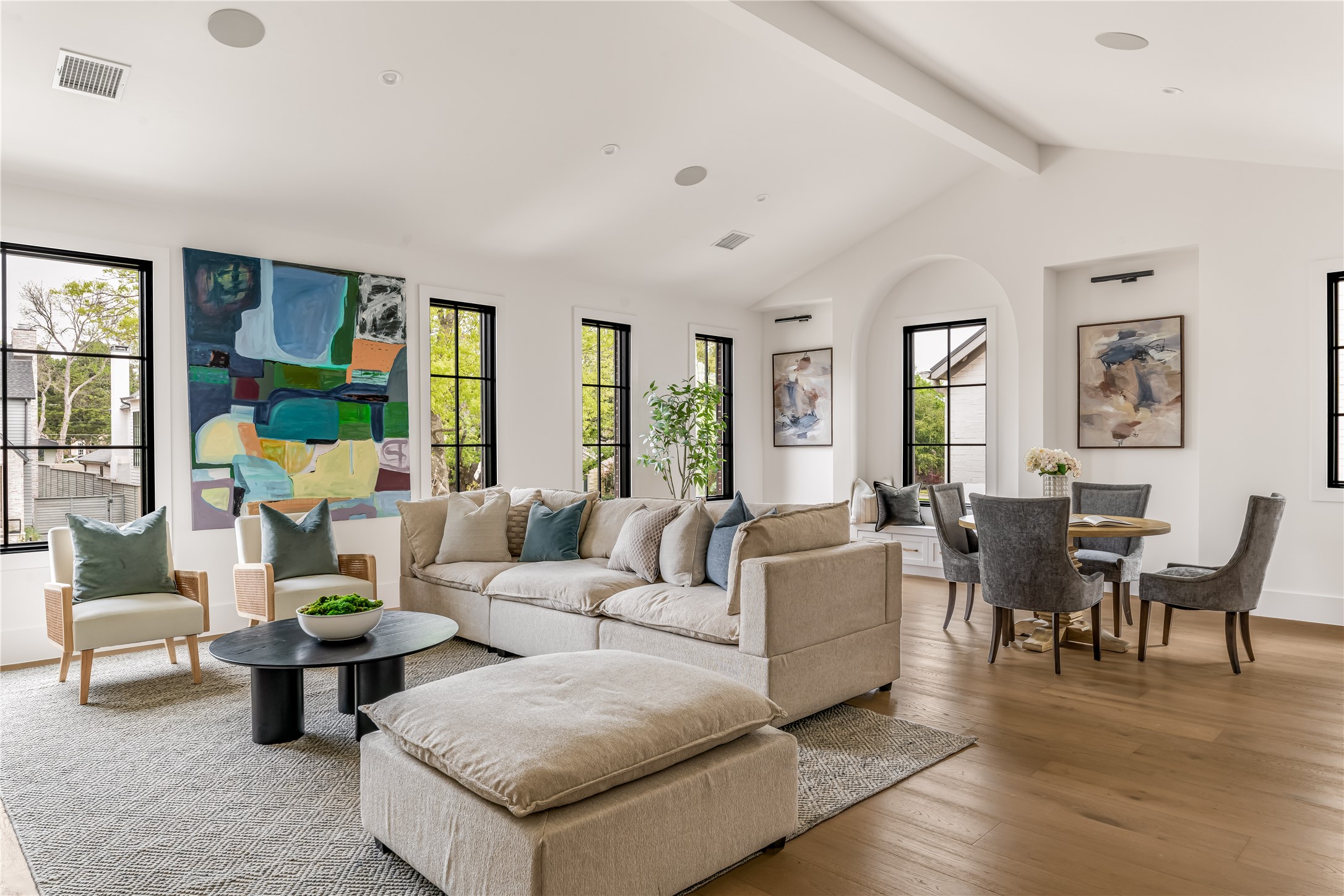 6834 Northridge Drive