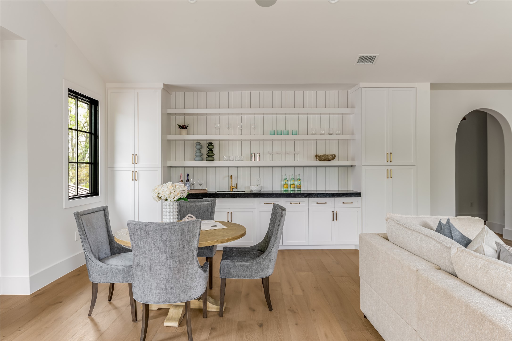 6834 Northridge Drive