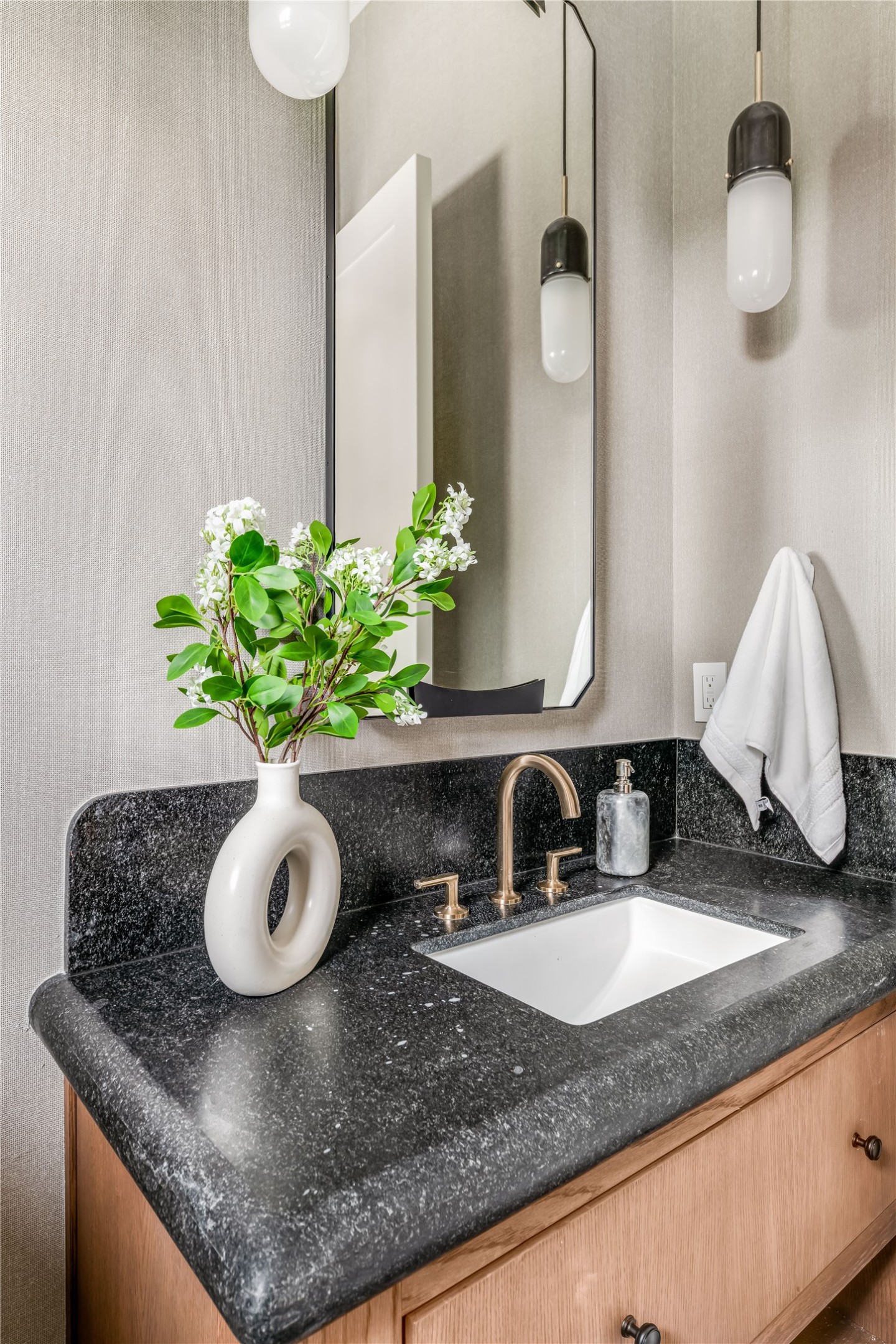 6834 Northridge Drive