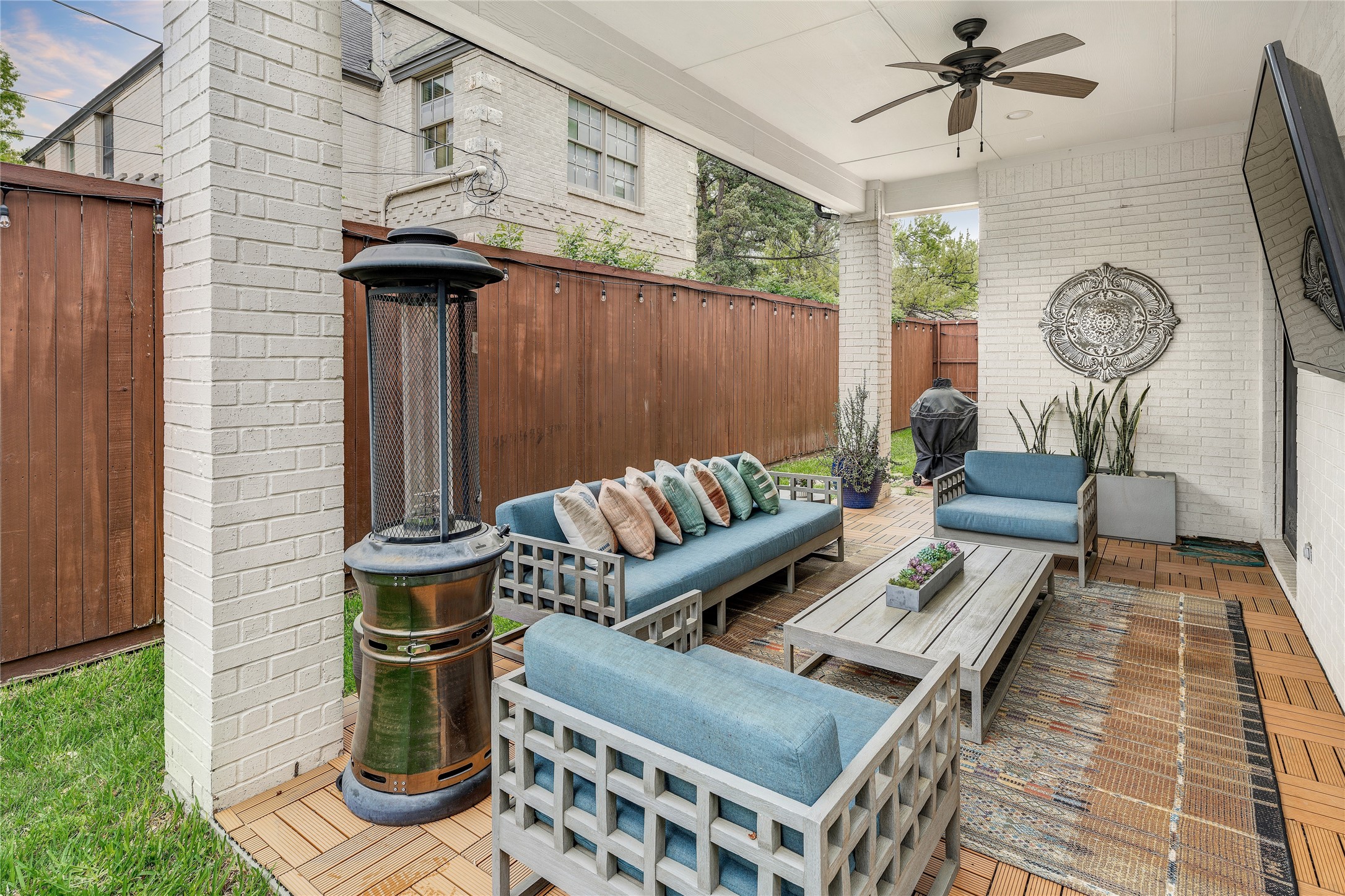 6226 Malcolm Drive