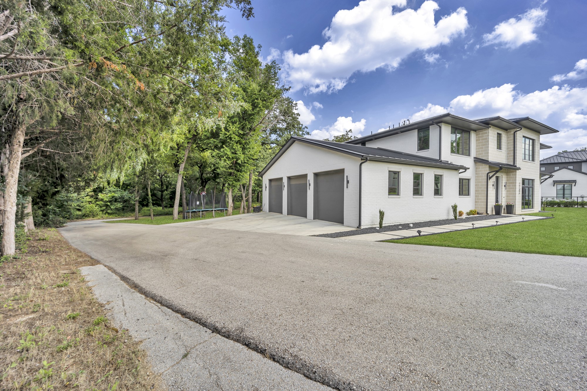 1742 Magner Way