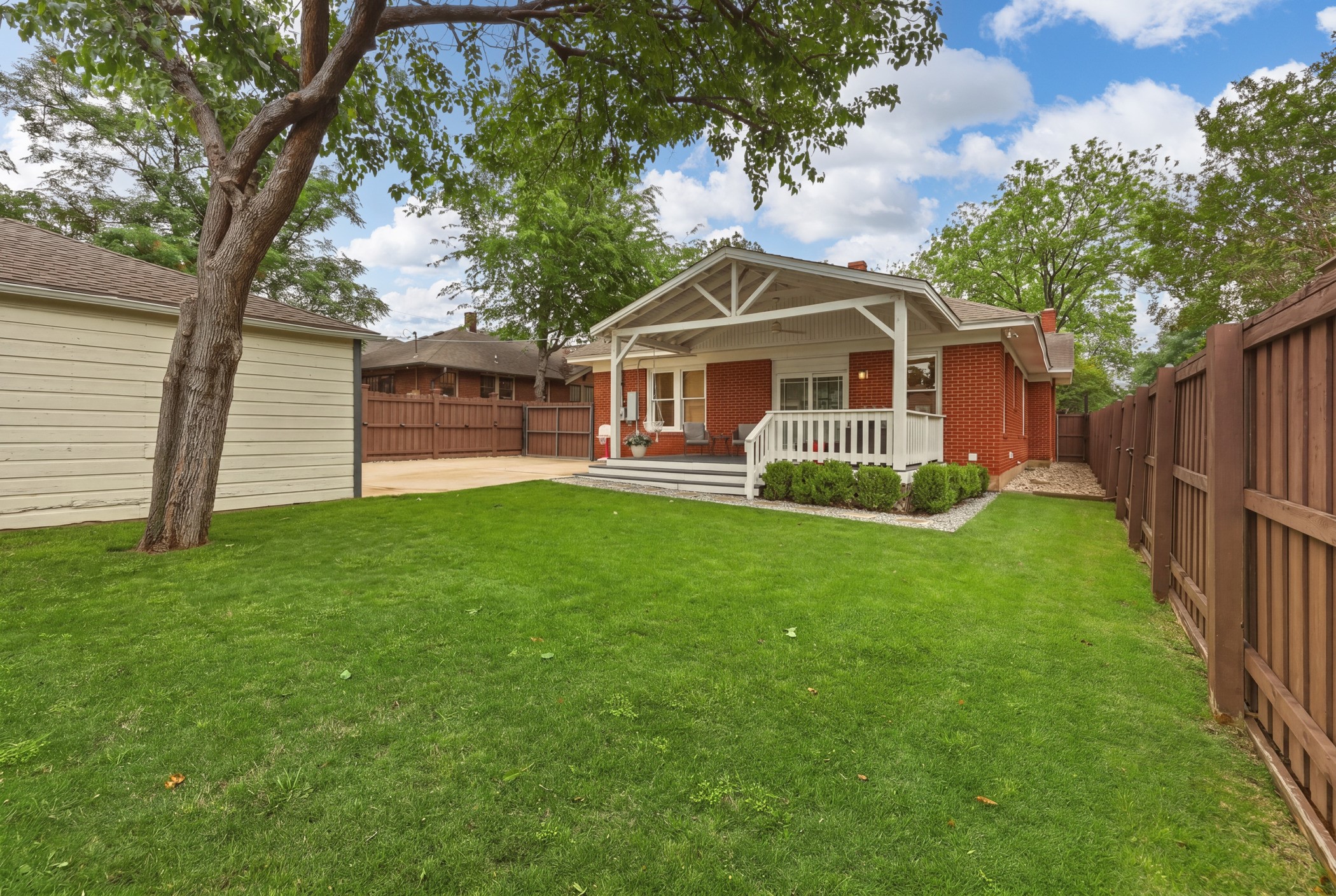 5519 Richmond Avenue