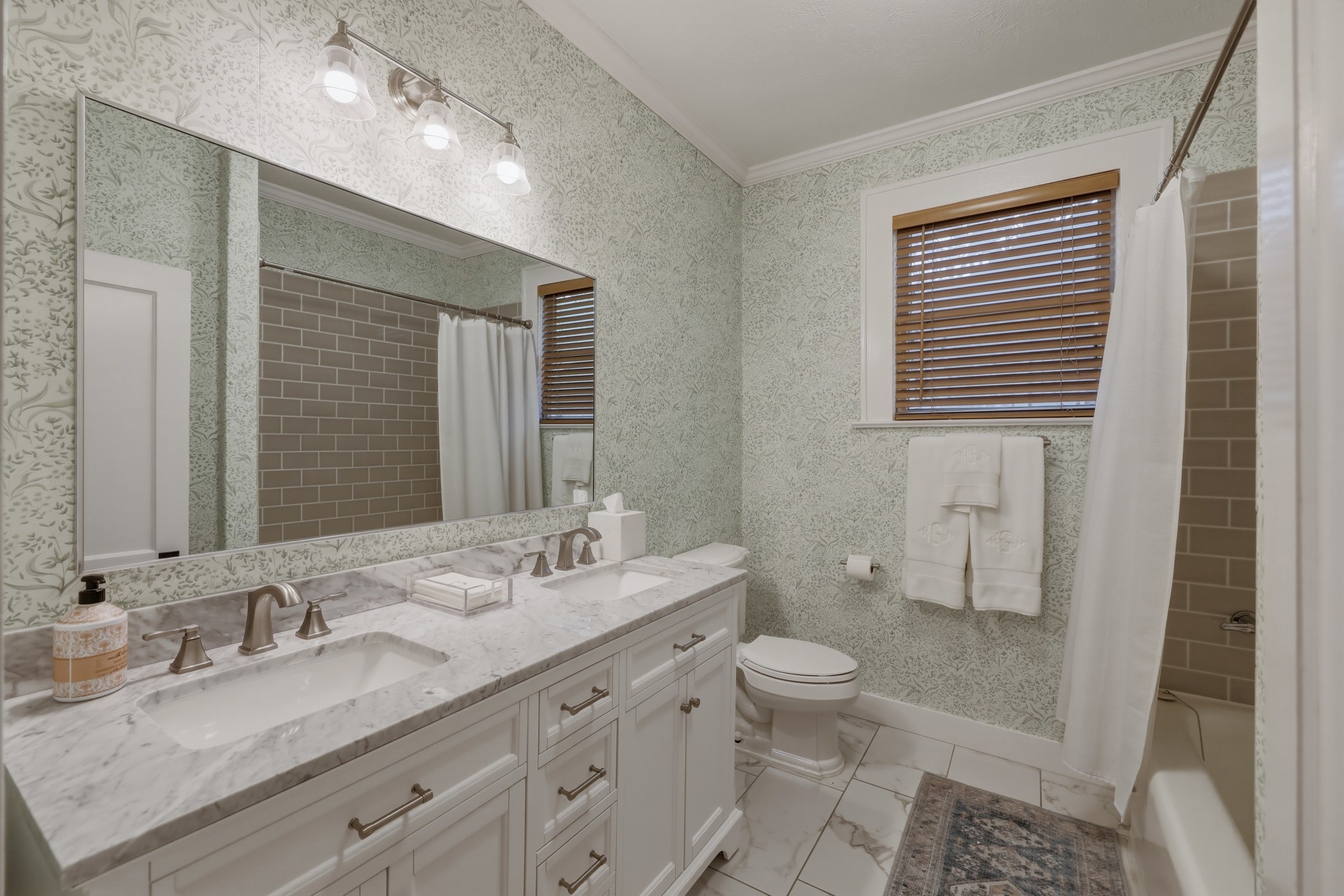 5519 Richmond Avenue