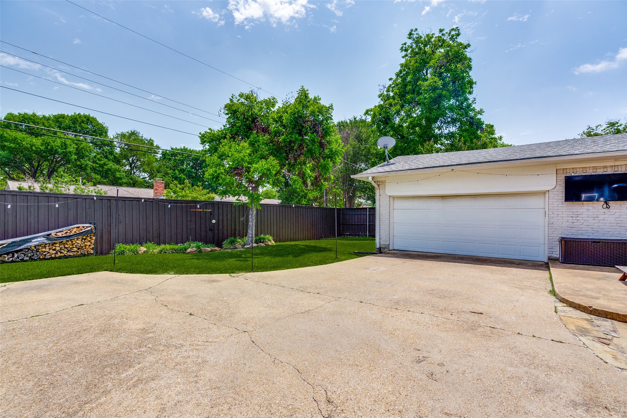 6732 Inverness Lane