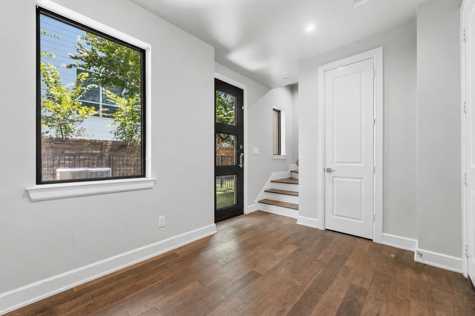 5122 Capitol Avenue 106