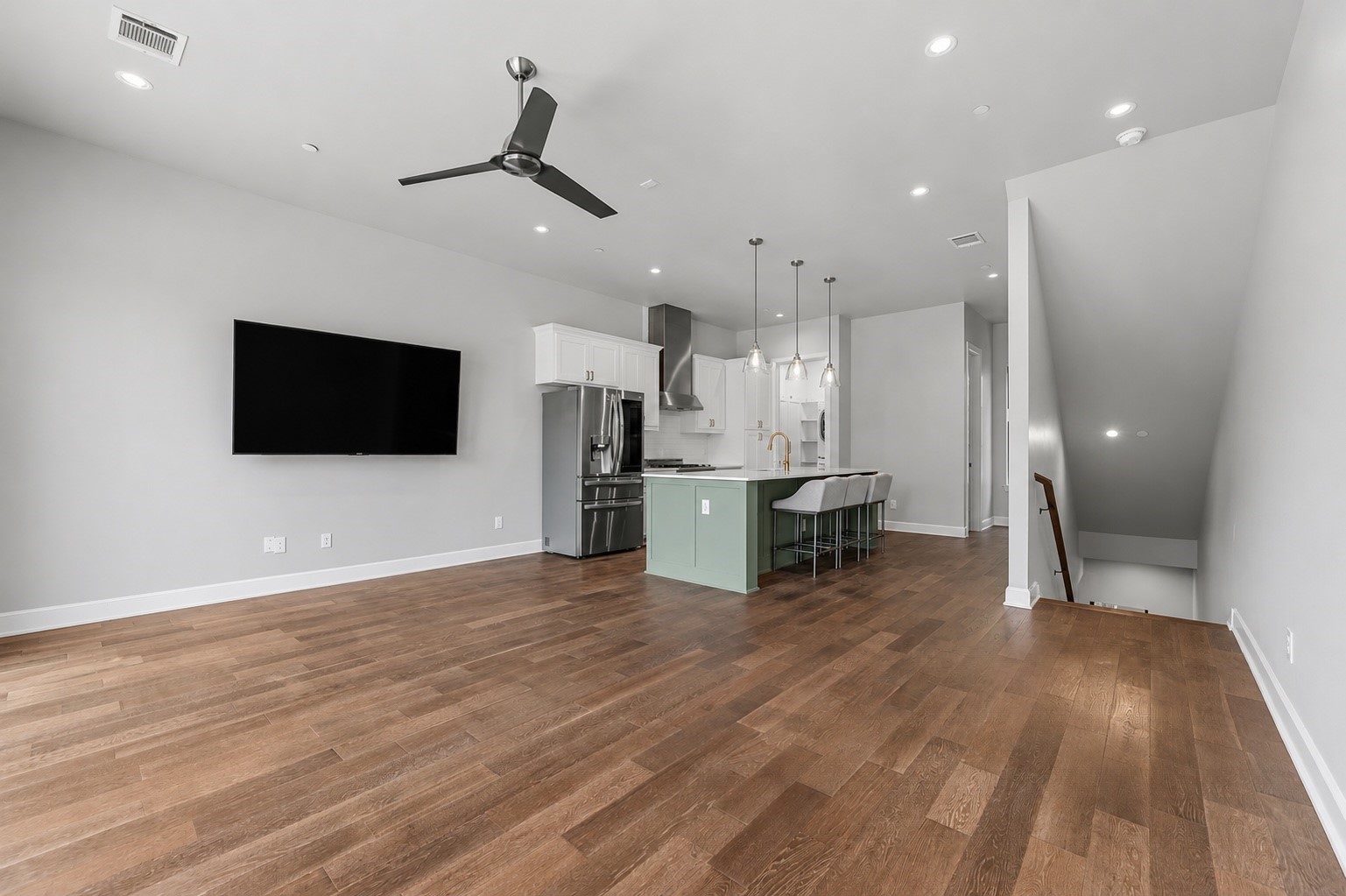 5122 Capitol Avenue 106