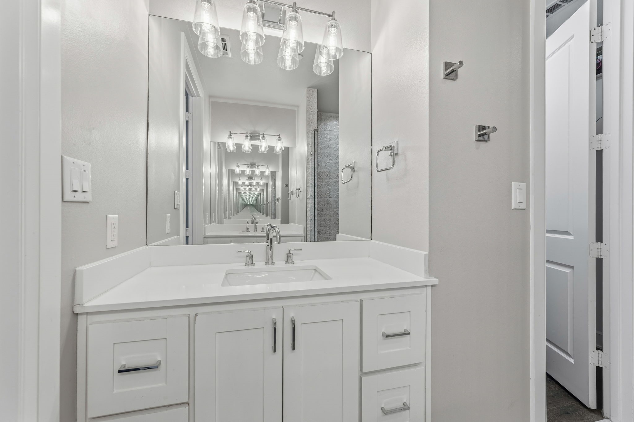 5122 Capitol Avenue 106
