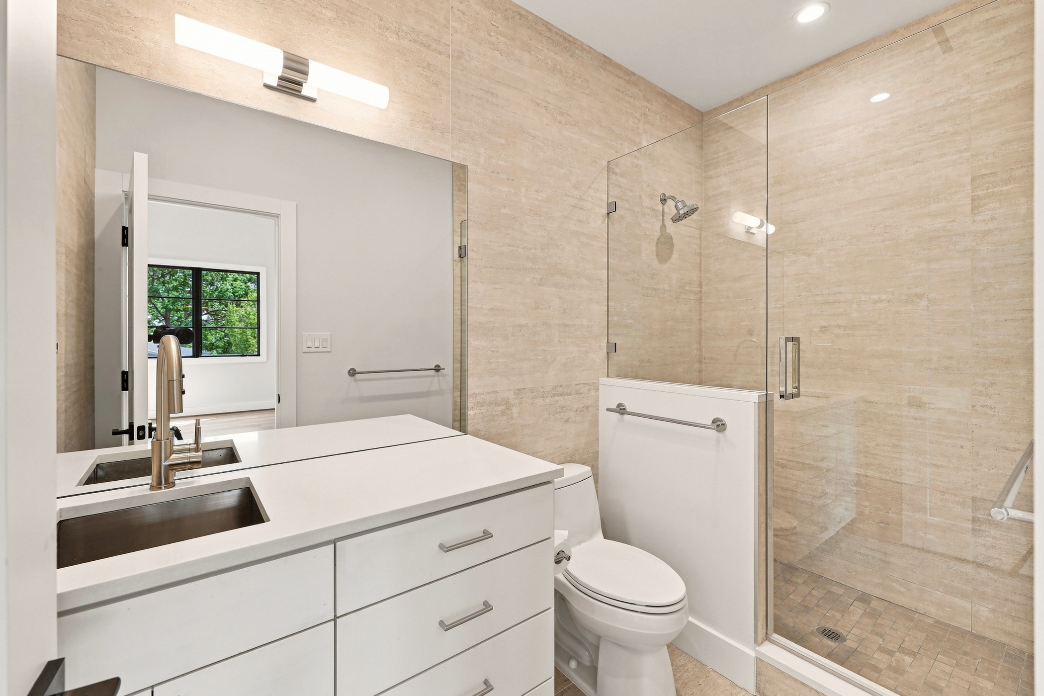 6939 Southridge Drive