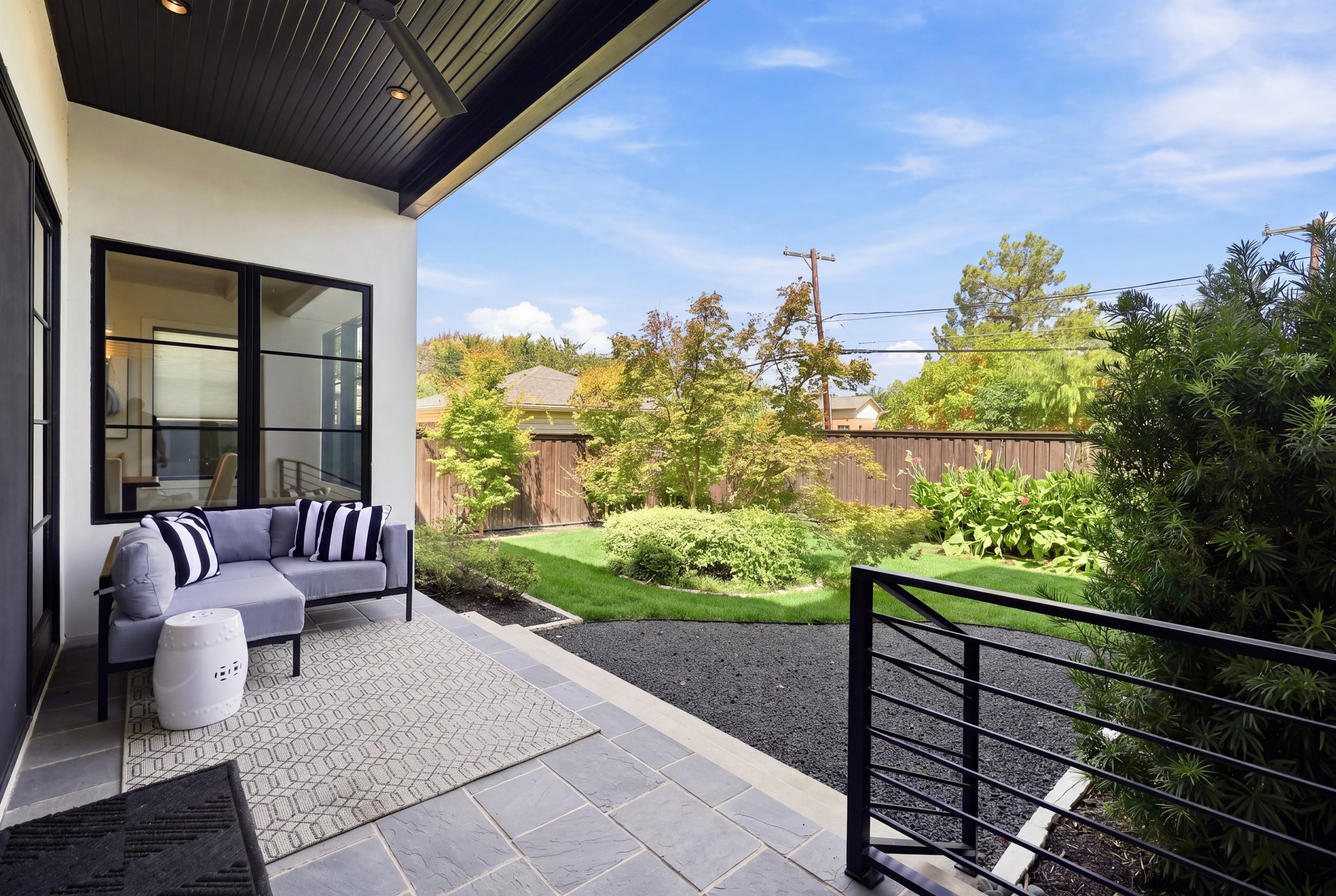6939 Southridge Drive